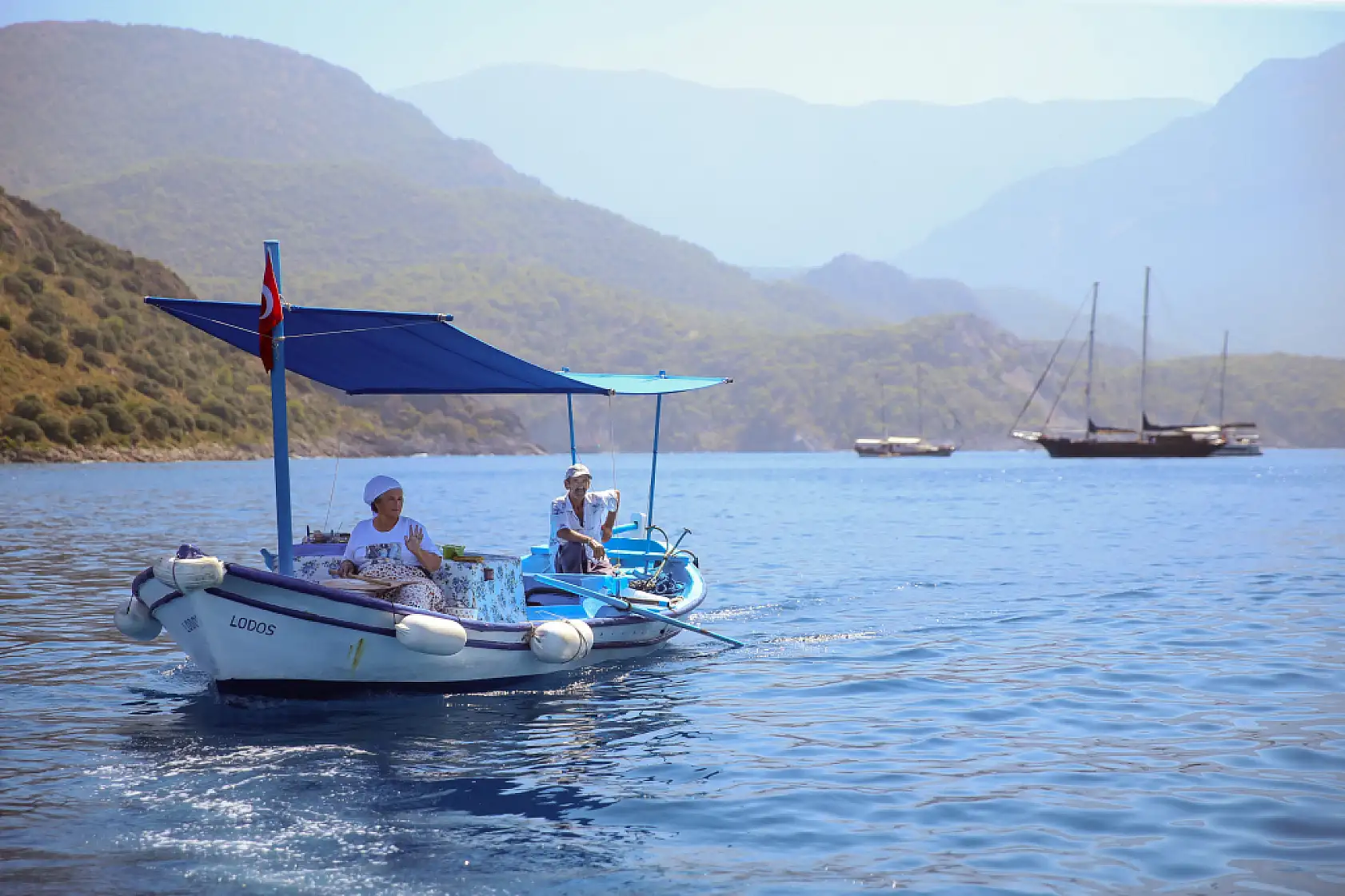 Fethiyeli çiftin kayığında pişen gözlemeler lüks yatlardaki tatilcilerden talep görüyor