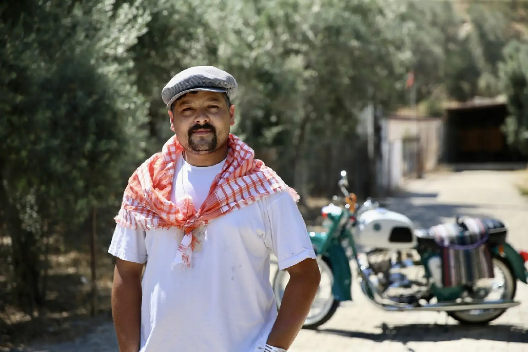 Amcasından yadigar 1973 model motosikleti yenileyip çocukluk hayalini gerçekleştirdi