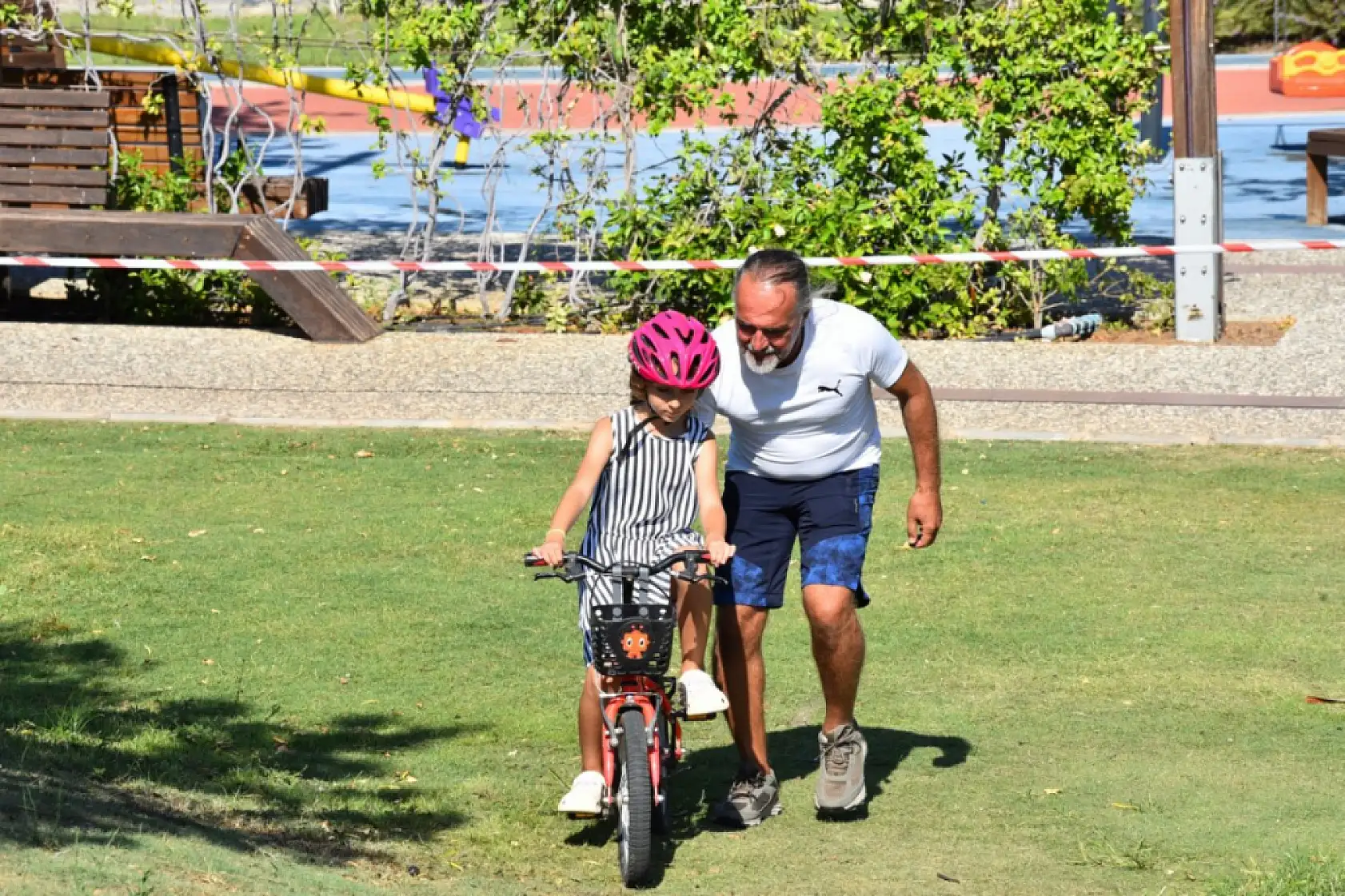 Fethiye'de Avrupa Hareketlilik Haftası kapsamında çocuklar bisiklet sürdü