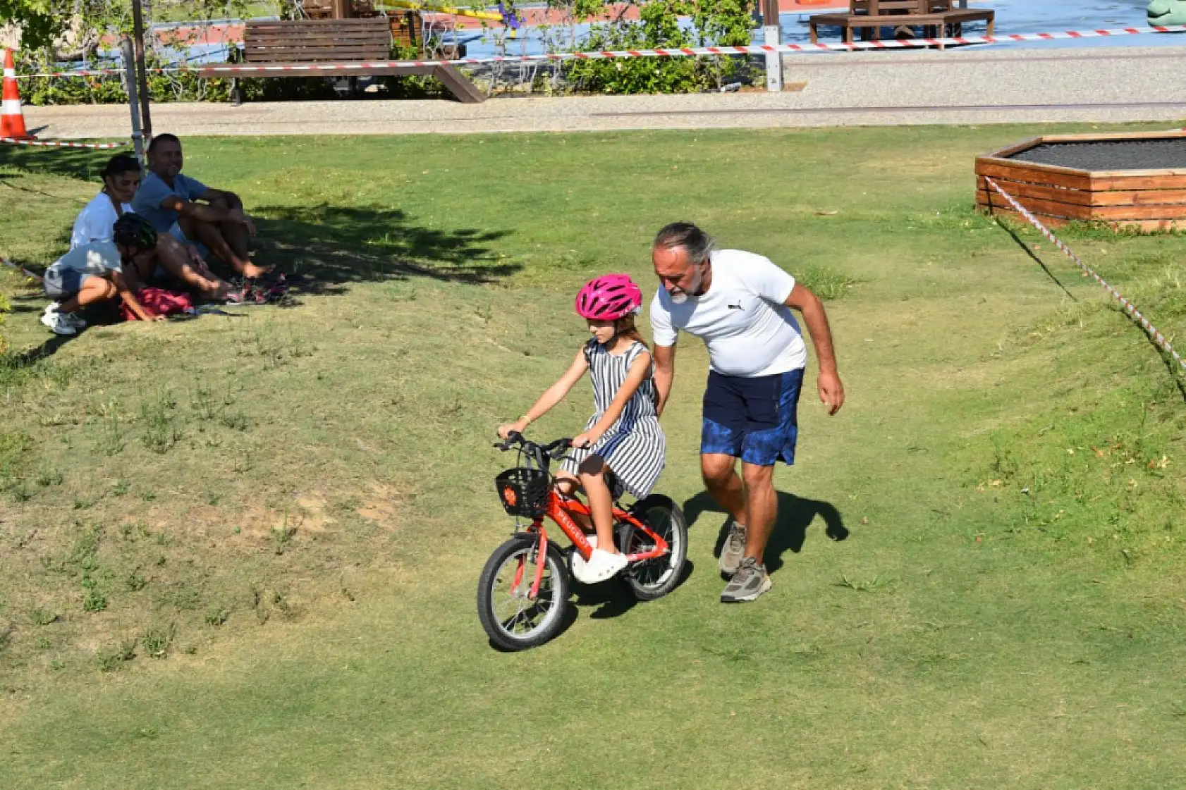 Fethiye'de Avrupa Hareketlilik Haftası kapsamında çocuklar bisiklet sürdü