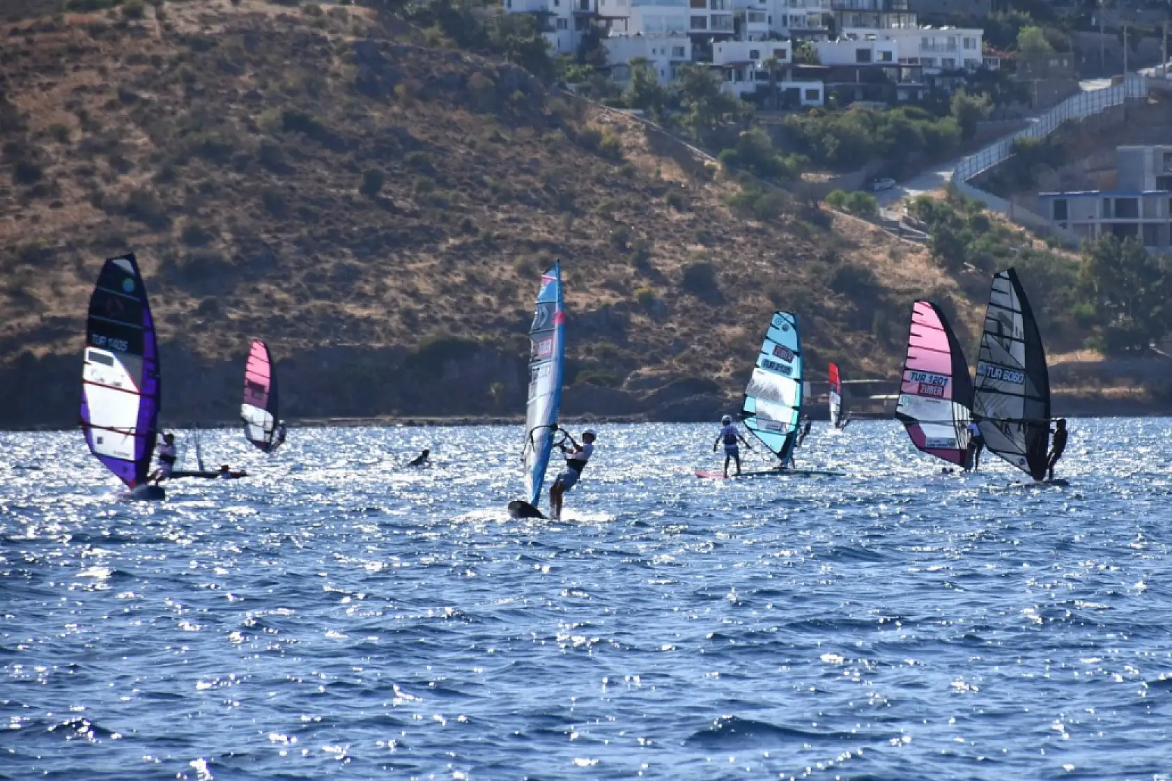 Züber TYF Windsurf Türkiye Ligi Şampiyonası'nın 3. ayak yarışları, Bodrum'da tamamlandı