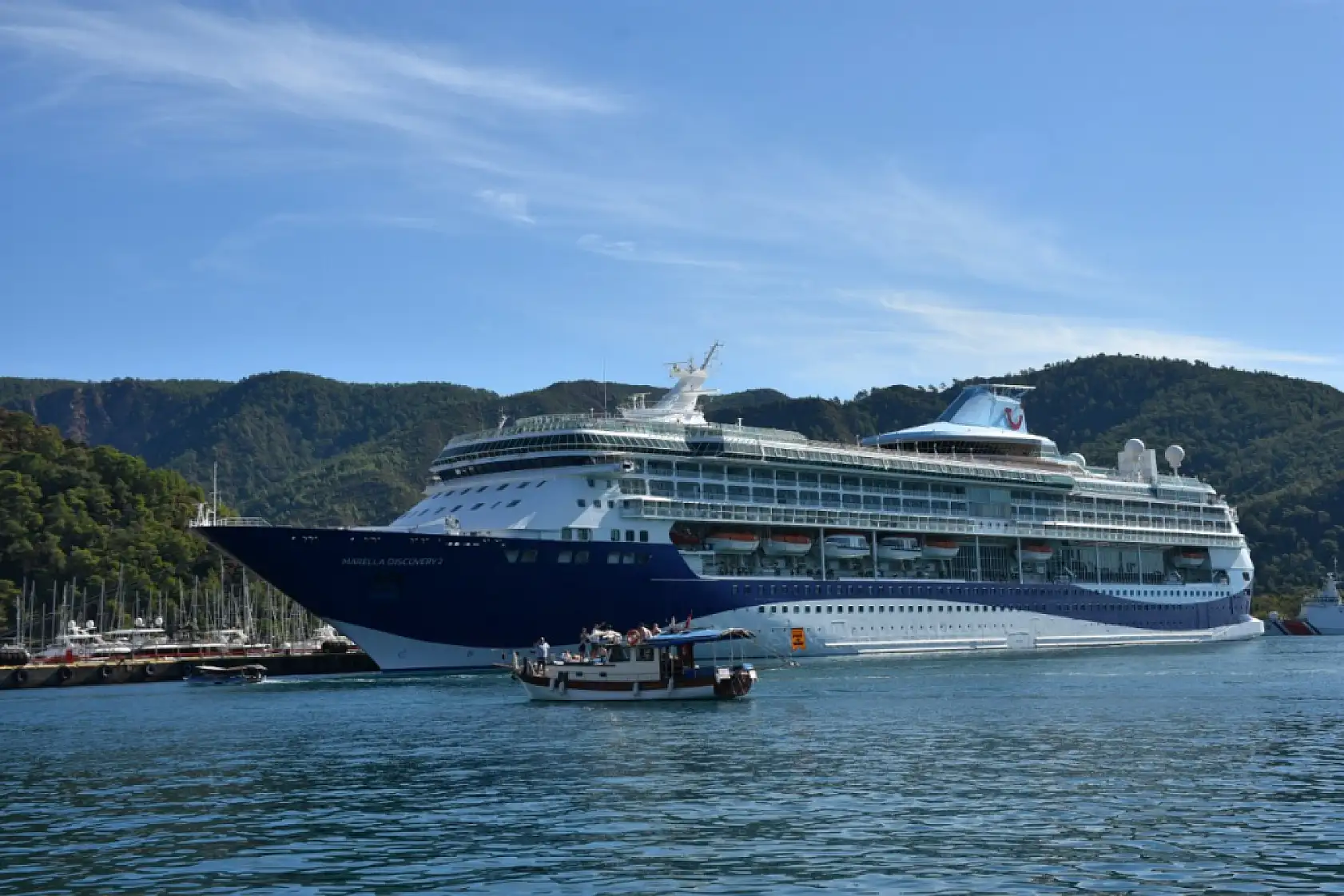 'Marella Discovery 2' kruvaziyeri Marmaris'e 1736 turist getirdi