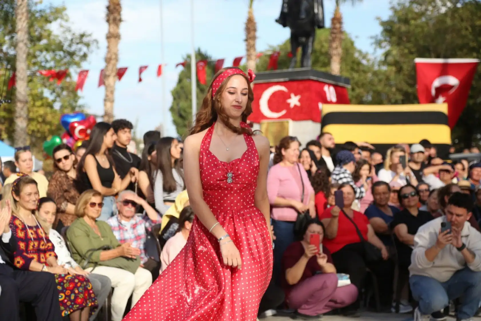 Muğla'da '11. Uluslararası Milas Zeytin Hasat Şenliği' sona erdi