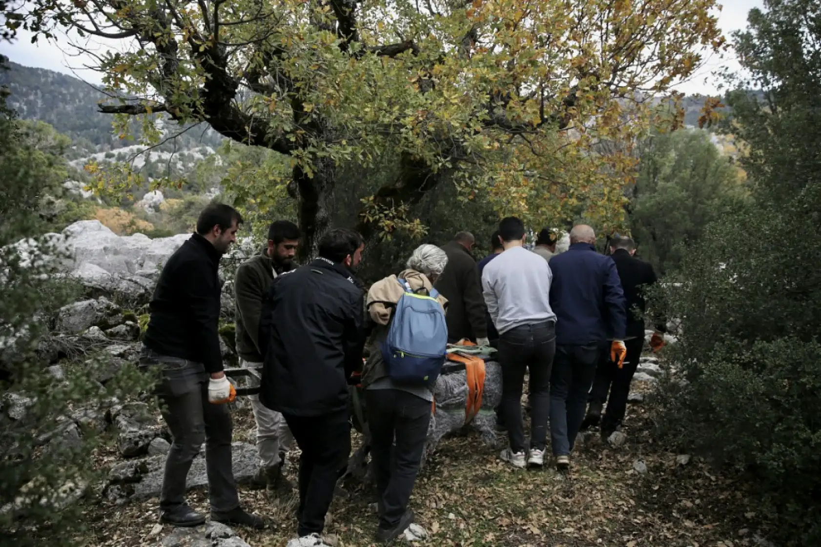 Muğla'da keçi çobanının bulduğu insan figürlü mezar steli korumaya alındı