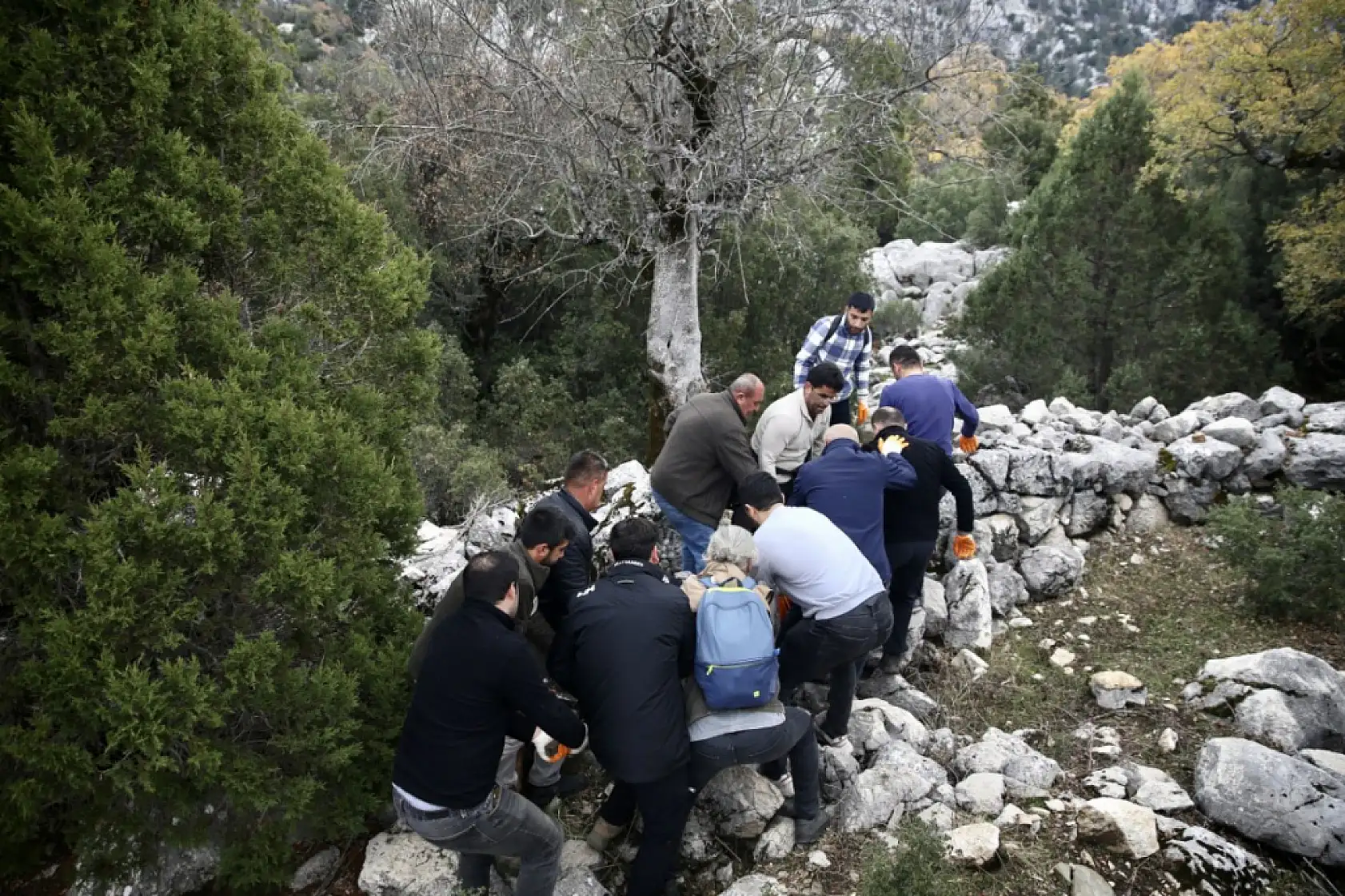 Muğla'da keçi çobanının bulduğu insan figürlü mezar steli korumaya alındı