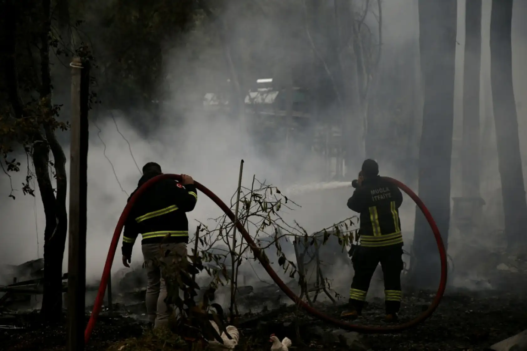 Fethiye'de kamp alanında çıkan yangın kontrol altına alındı