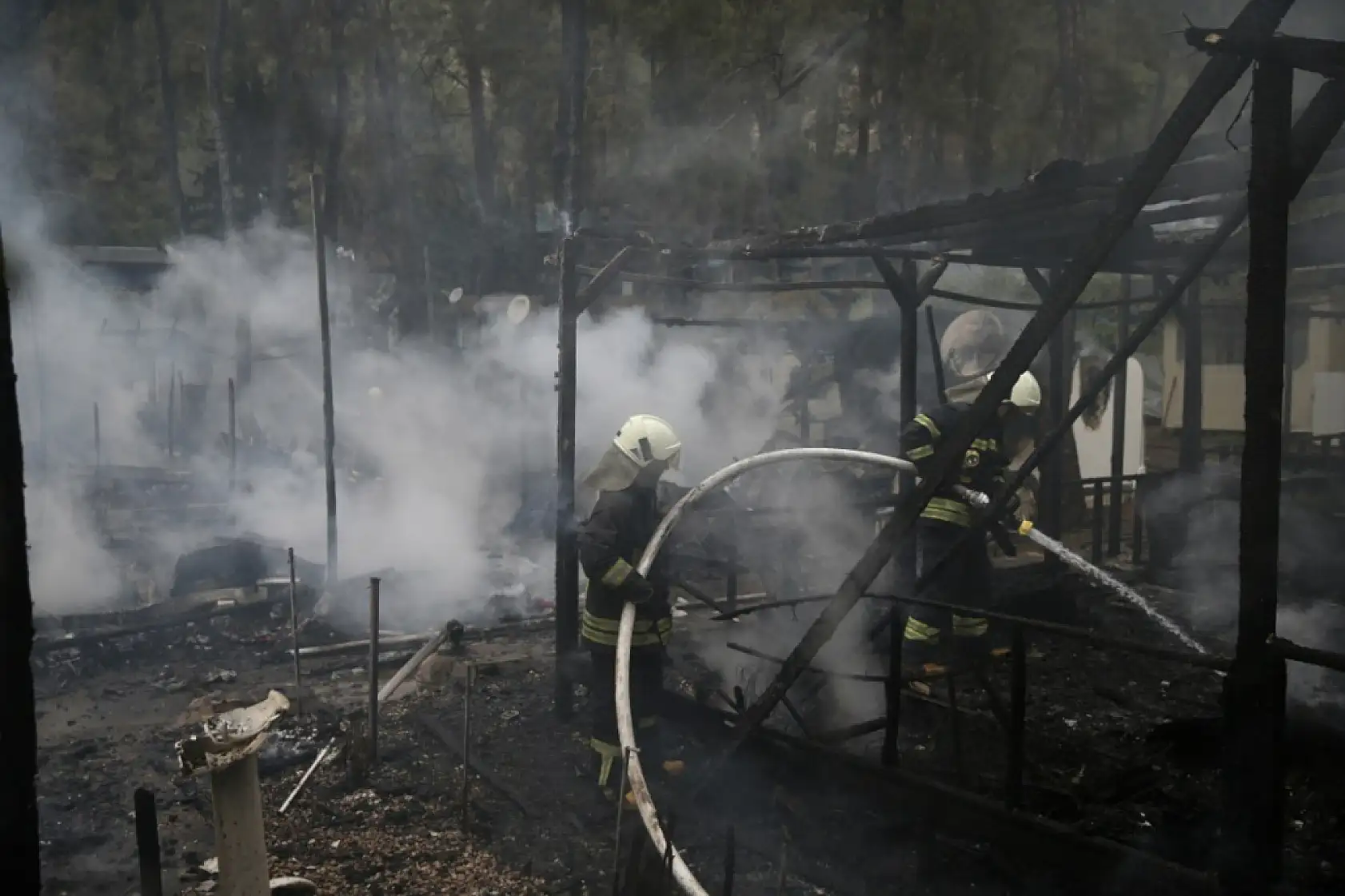 Fethiye'de kamp alanında çıkan yangın kontrol altına alındı