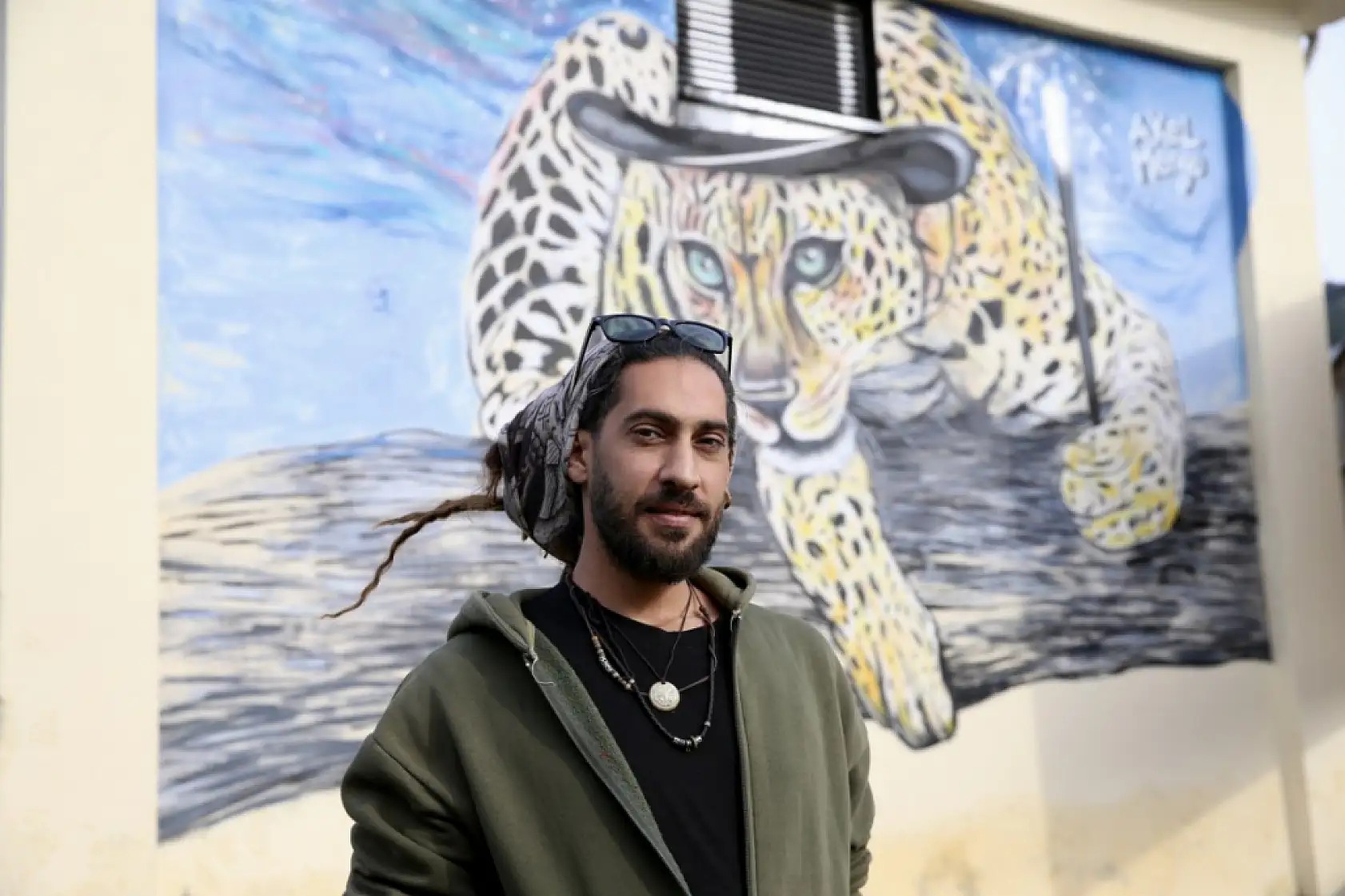 'Grafiti' sanatçısı Axel Mengü, Fethiye'ye renk katıyor