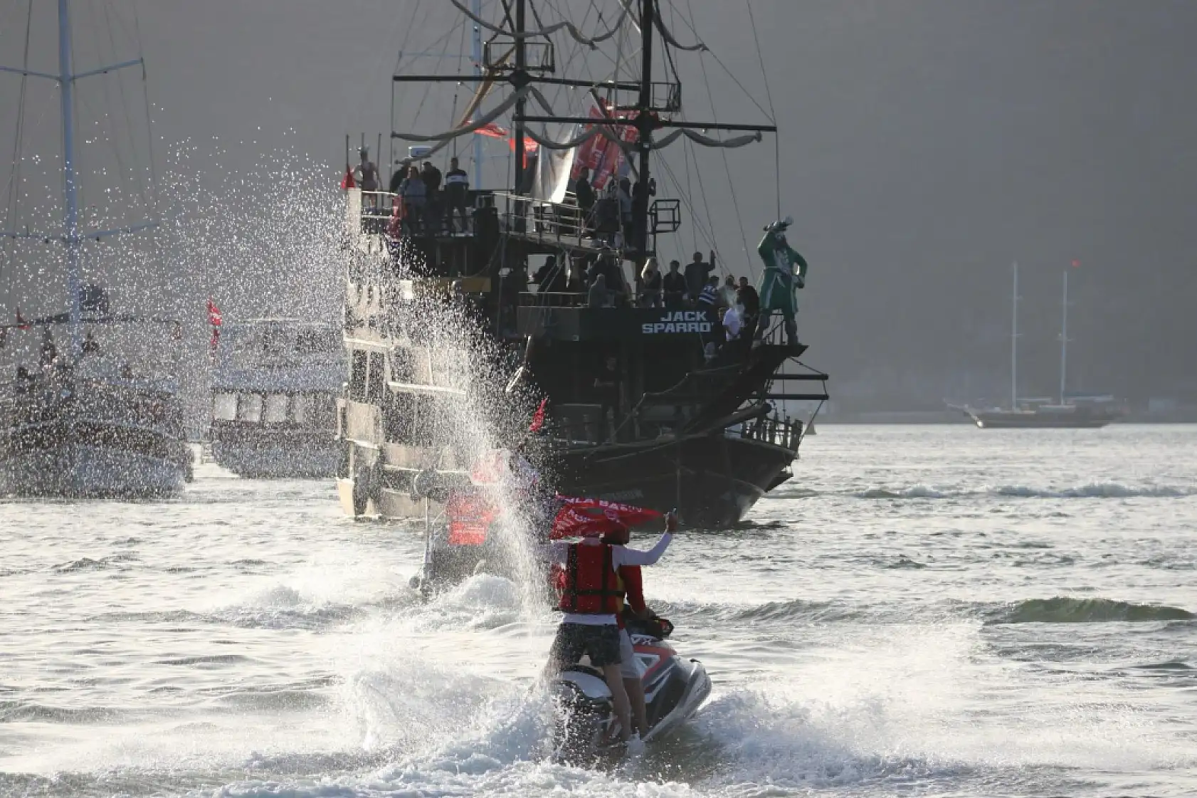 Bakan Özhaseki, 'Fethiye'yi Hizmetlerle Tanıştıralım'