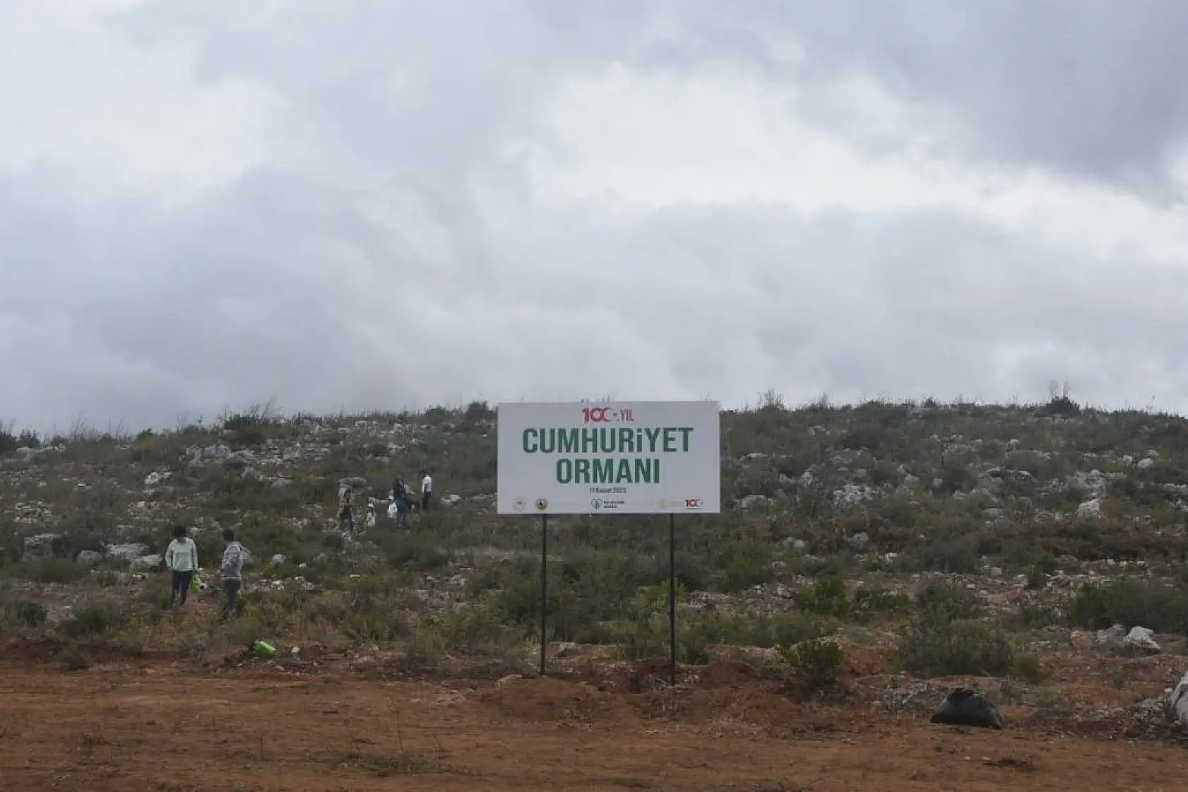 10 bin fidan toprakla buluştu