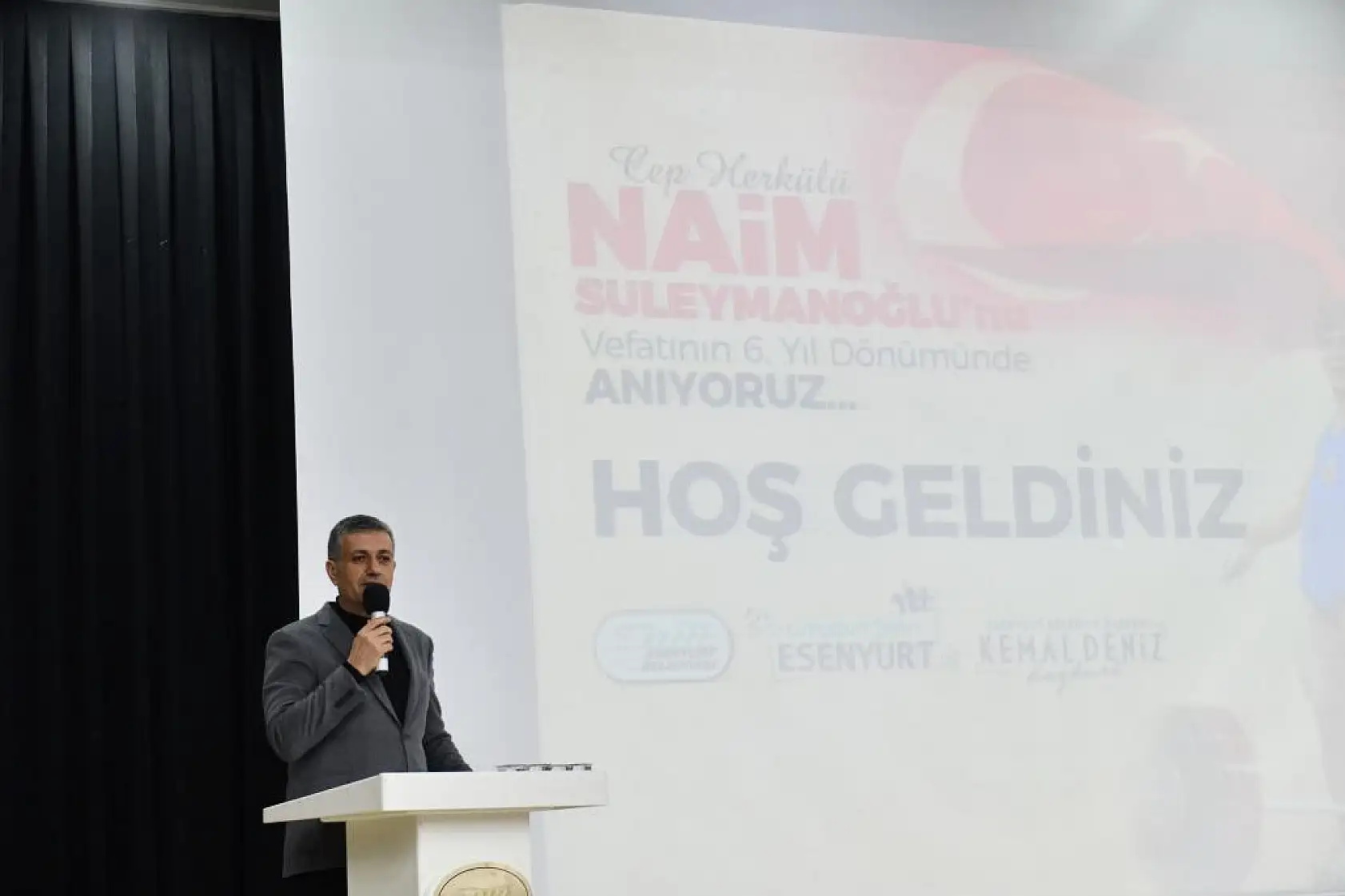 Milli halterci Naim Süleymanoğlu anıldı