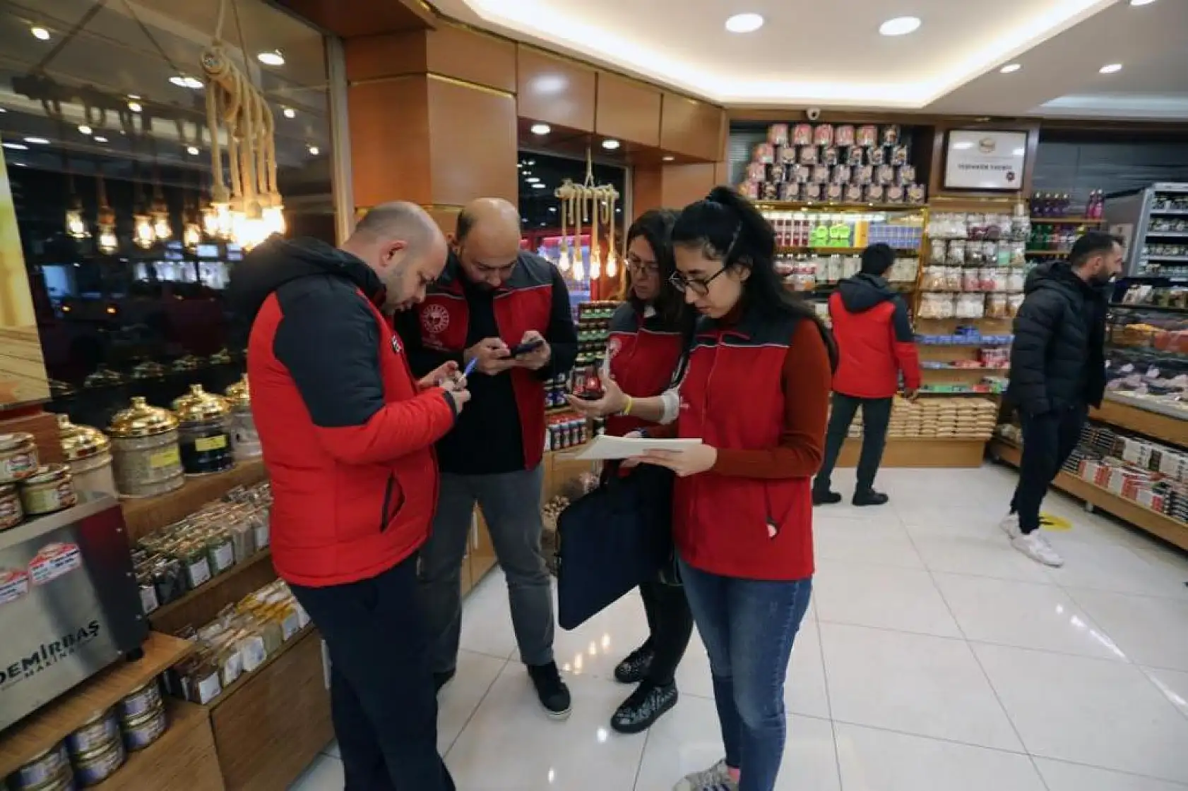 Yılbaşı öncesi gıda denetimler artırıldı