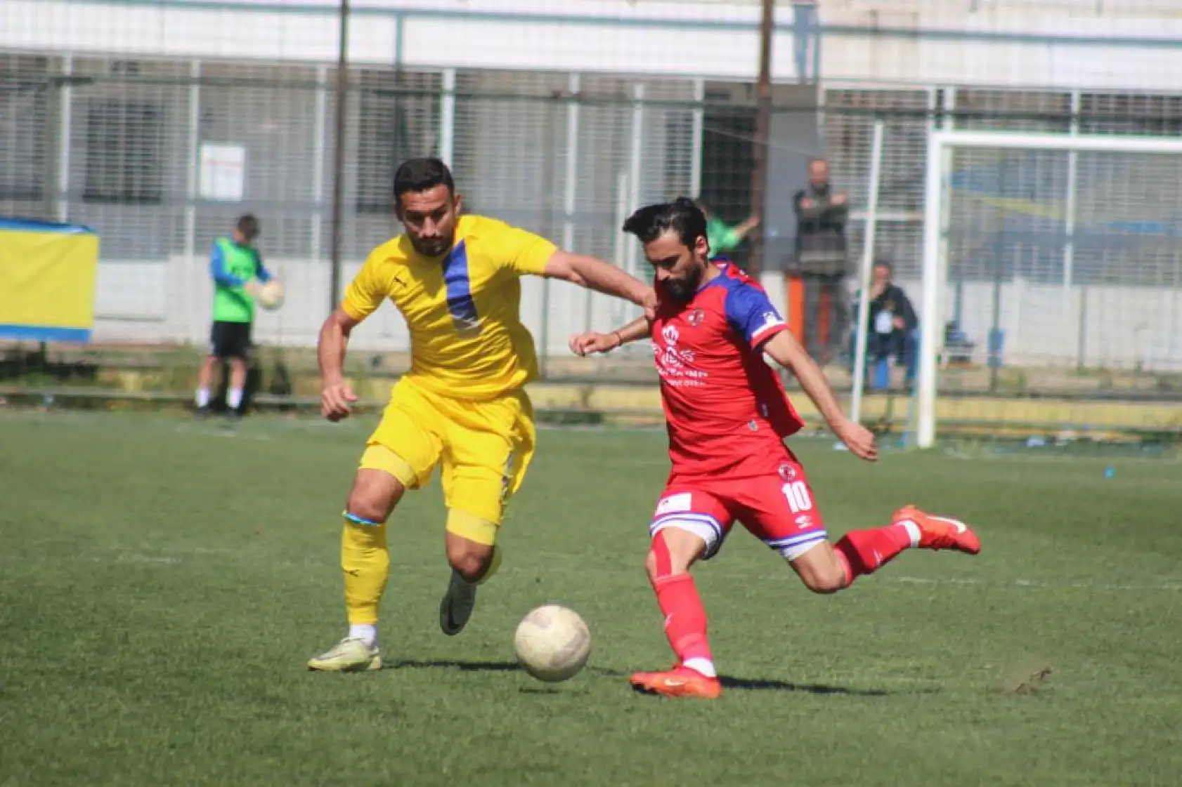 Taner Gülleri'nin Derince'si Fethiyespor'u mağlup etti
