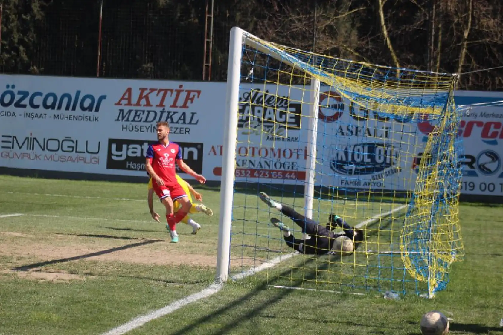 Taner Gülleri'nin Derince'si Fethiyespor'u mağlup etti