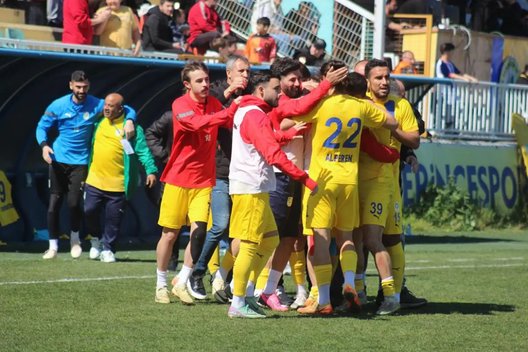 Taner Gülleri'nin Derince'si Fethiyespor'u mağlup etti