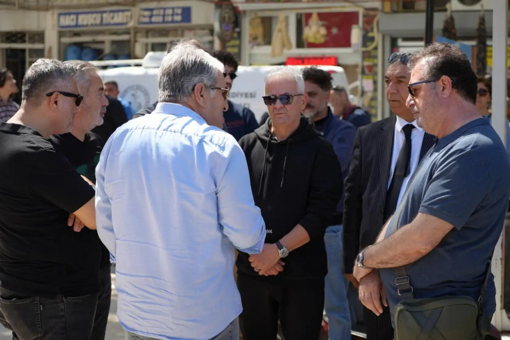 Ünlü oyuncu Zafer Algöz annesinin ardından 24 gün arayla babasını da kaybetti