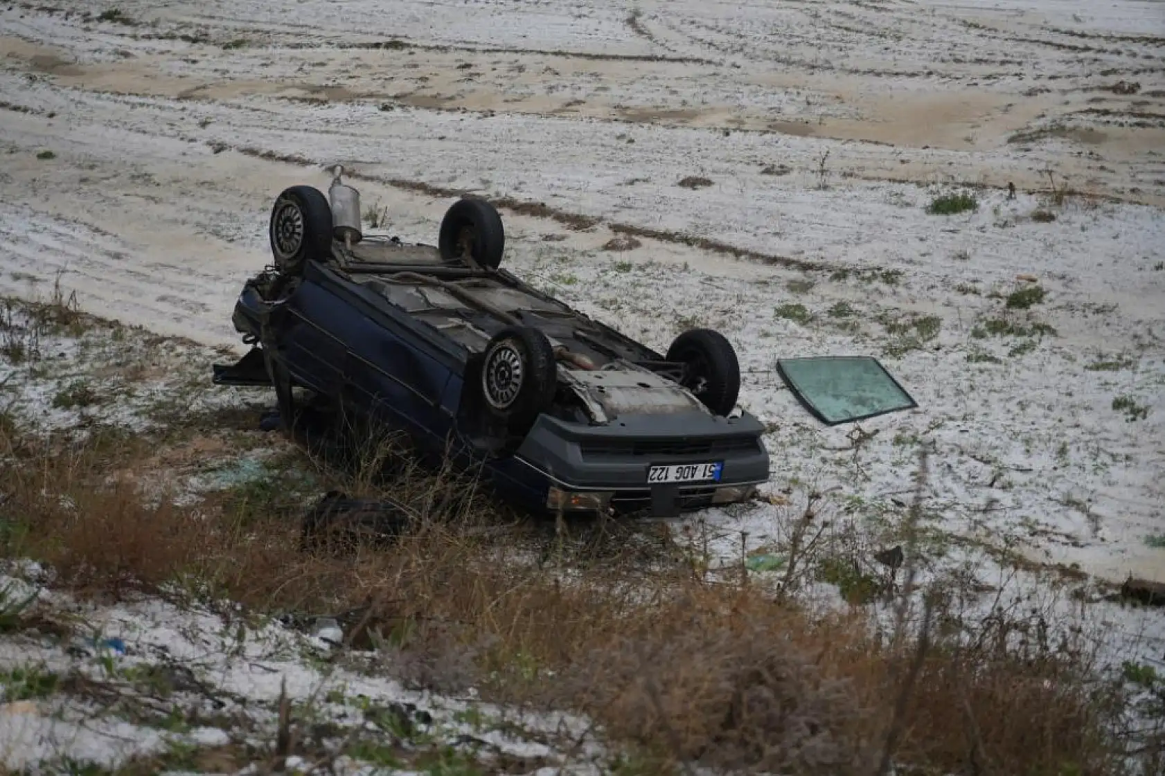 4 araç birbirine girdi 2'si çocuk 8 kişi yaralandı