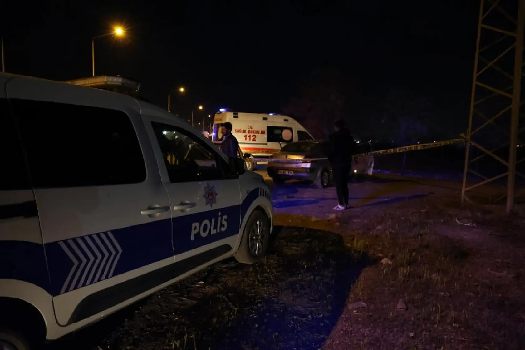 Araç içerisinde göğsünden vurulmuş halde ölü bulundu