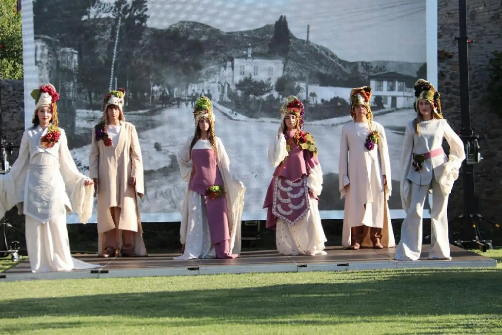 Fethiye'de geçmişin izleri günümüz modasıyla buluştu