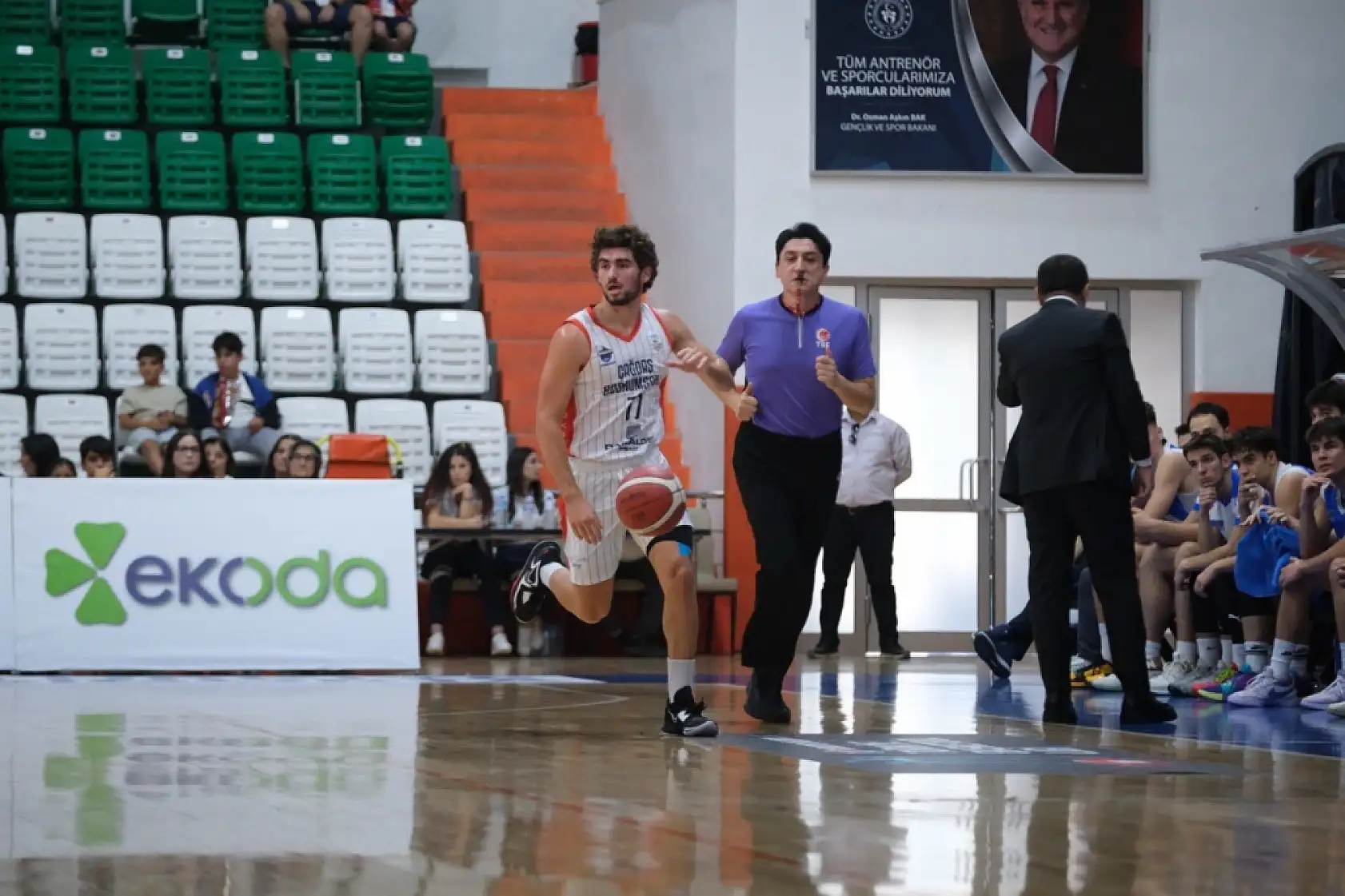 Çağdaş Bodrum Spor, İstanbul Anka Spor karşısında farklı galibiyet aldı