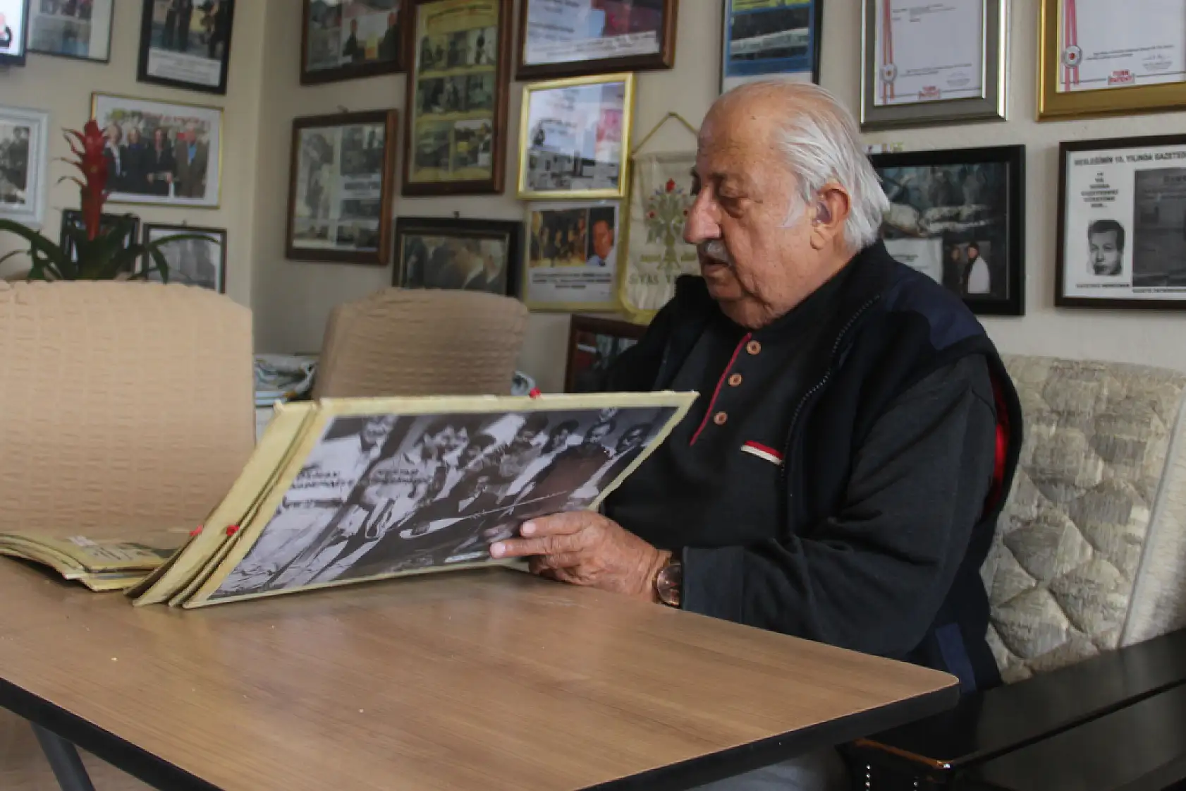 Aşık Veysel'in Bilinmeyen Yönleri: Dilenci Zannedilen Ozanın Acısı