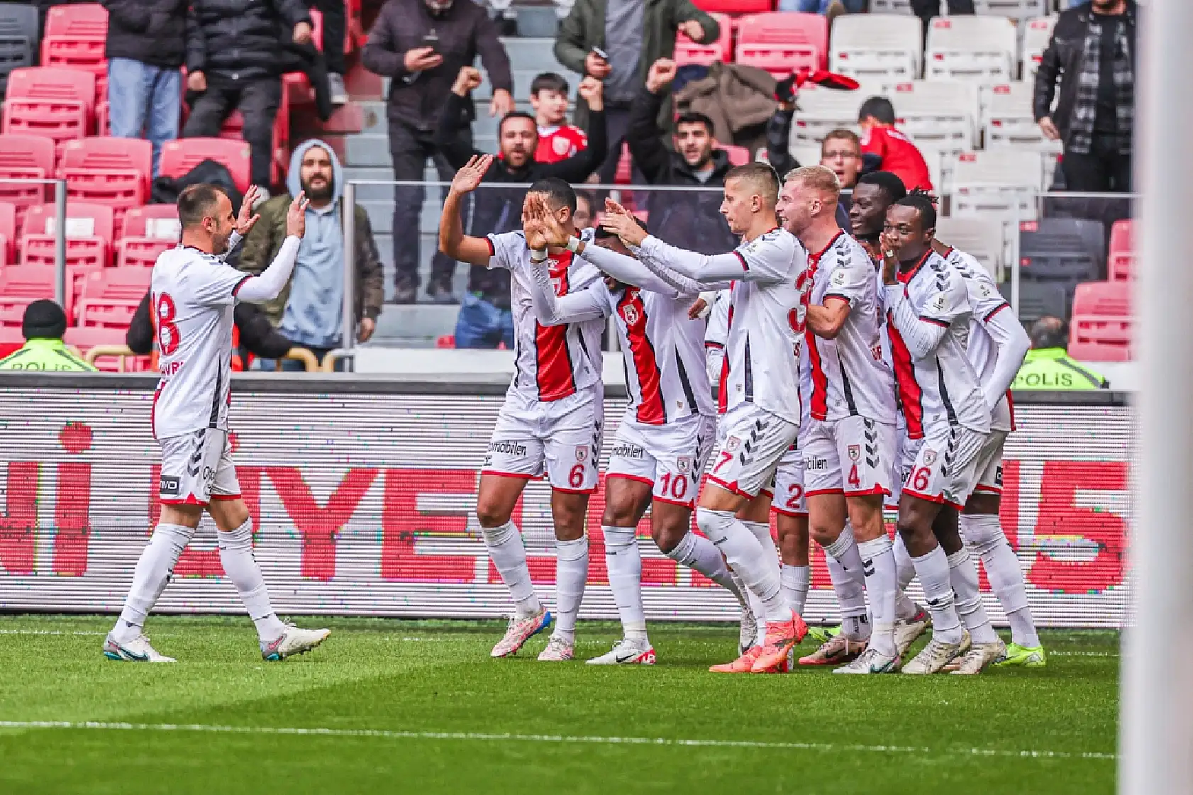 Trendyol Süper Lig: Samsunspor: 4 - Bodrum FK: 0 (M.S.)