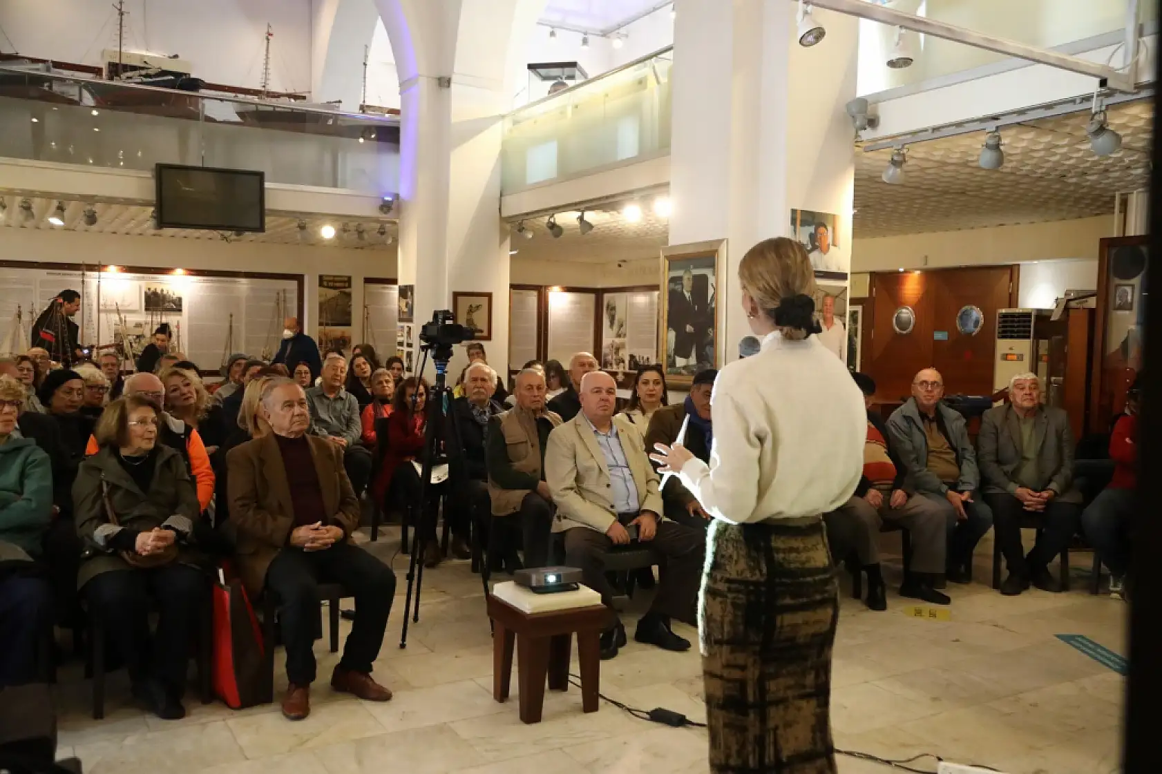 Süngercilik söyleşisi Bodrum Deniz Müzesi'nde gerçekleşti