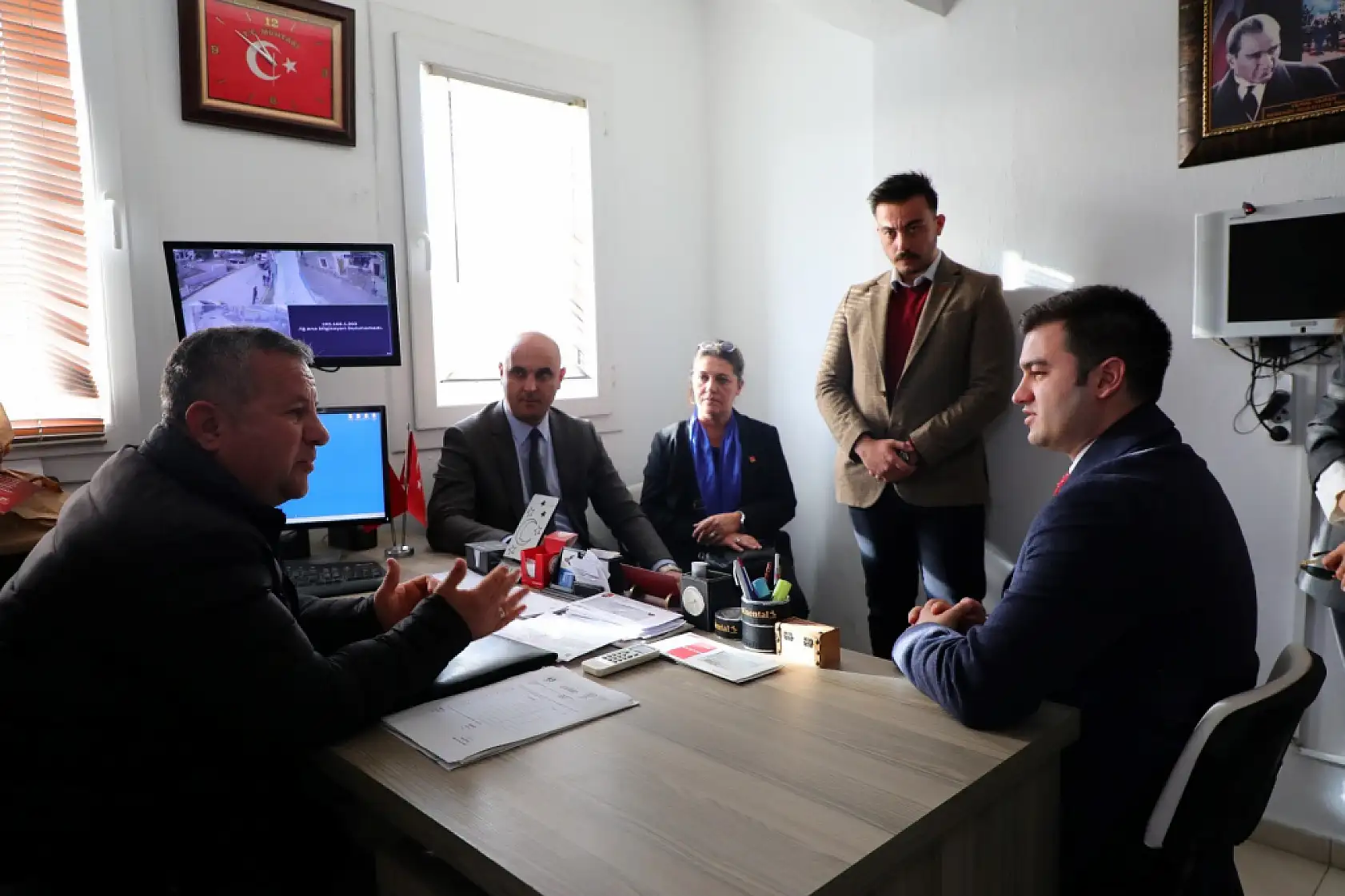 Başkan Mandalinci, saha çalışmalarına Dereköy, Koyunbaba ve Gümüşlük'te devam etti