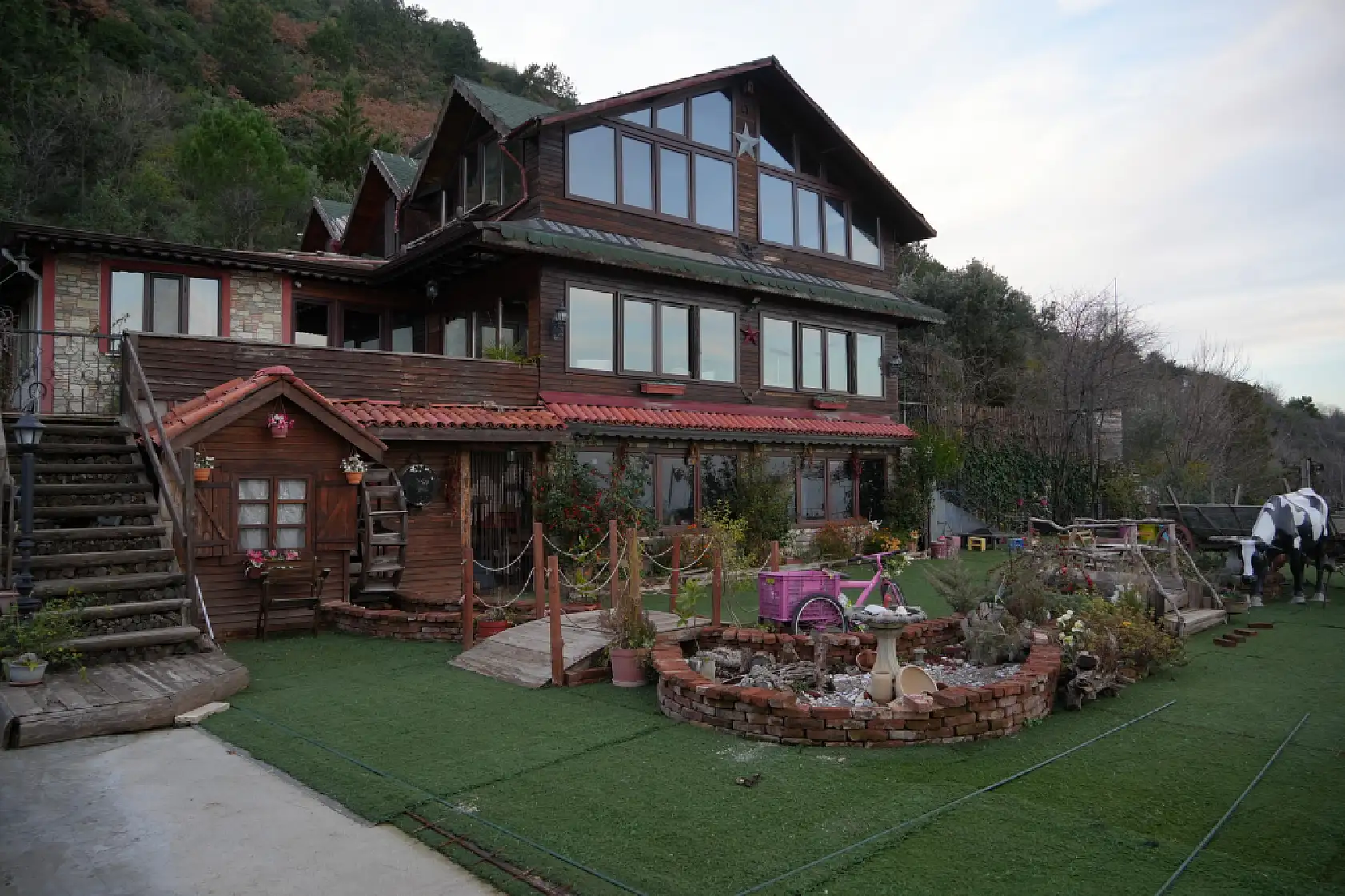 Bu evi görenler film platosu sanıyor