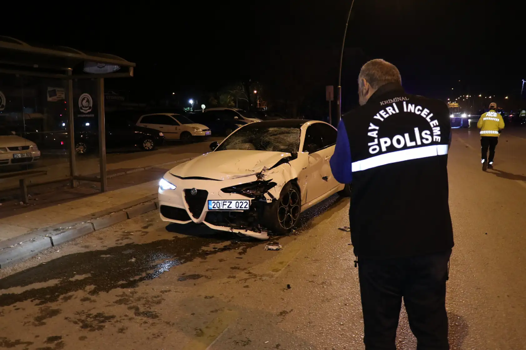 Otomobilin çarpması sonucu genç motokurye hayatını kaybetti