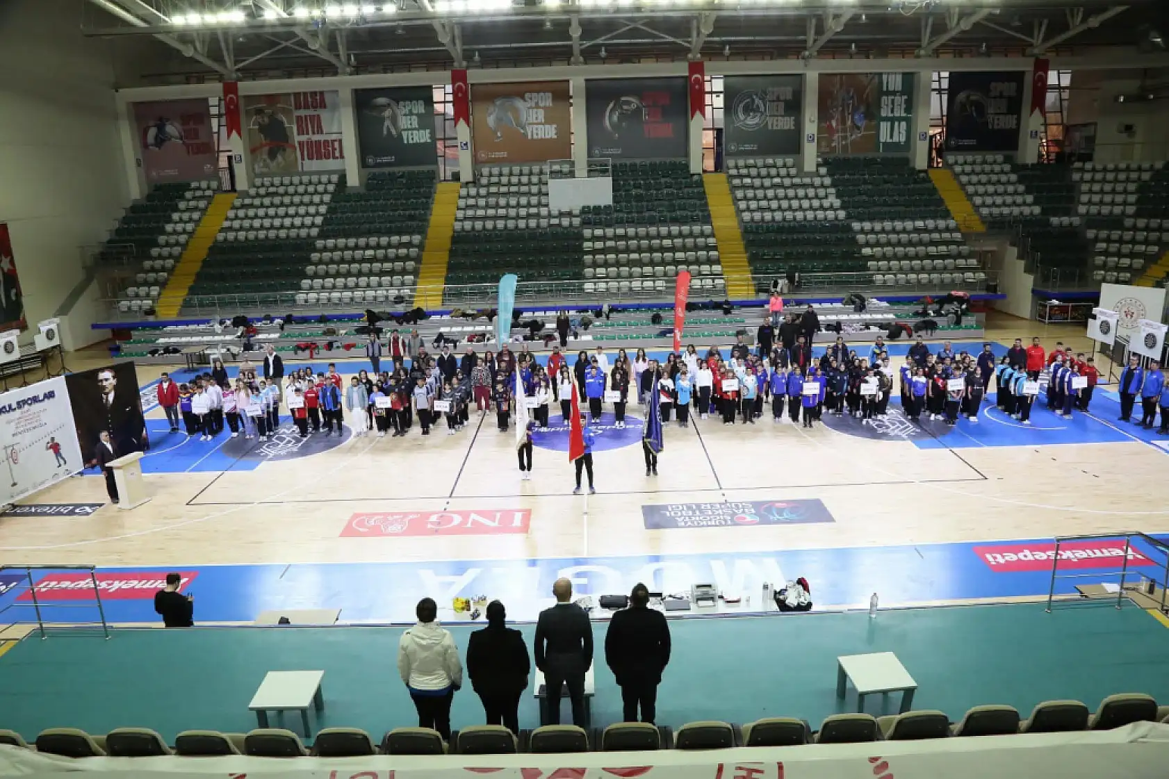 Menteşe'de yıldızlar dart grup birinciliği heyecanı başladı