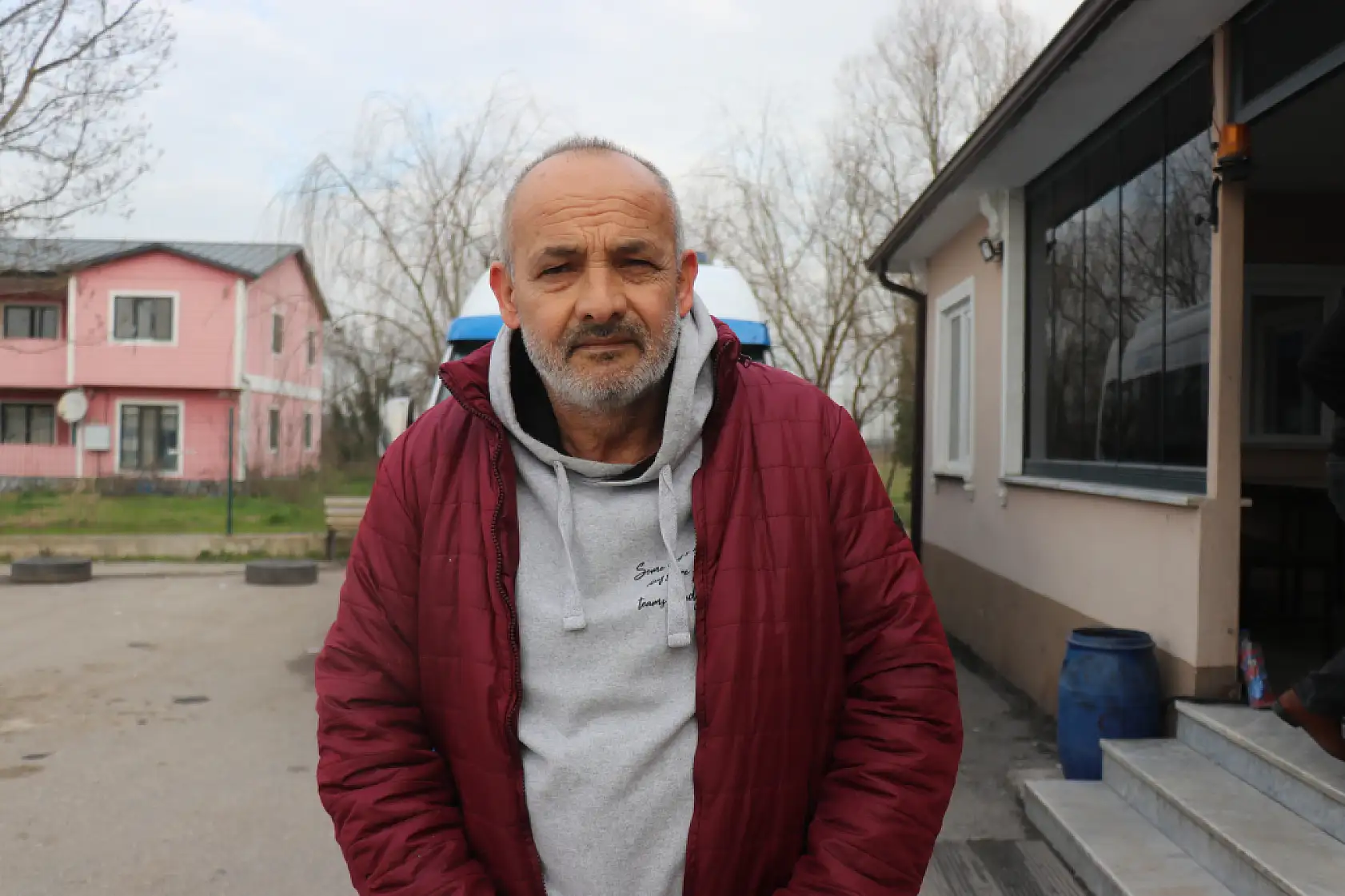 Araba sevgisi 22 yaşındaki kadını önce taksi sonra dolmuş şoförü yaptı