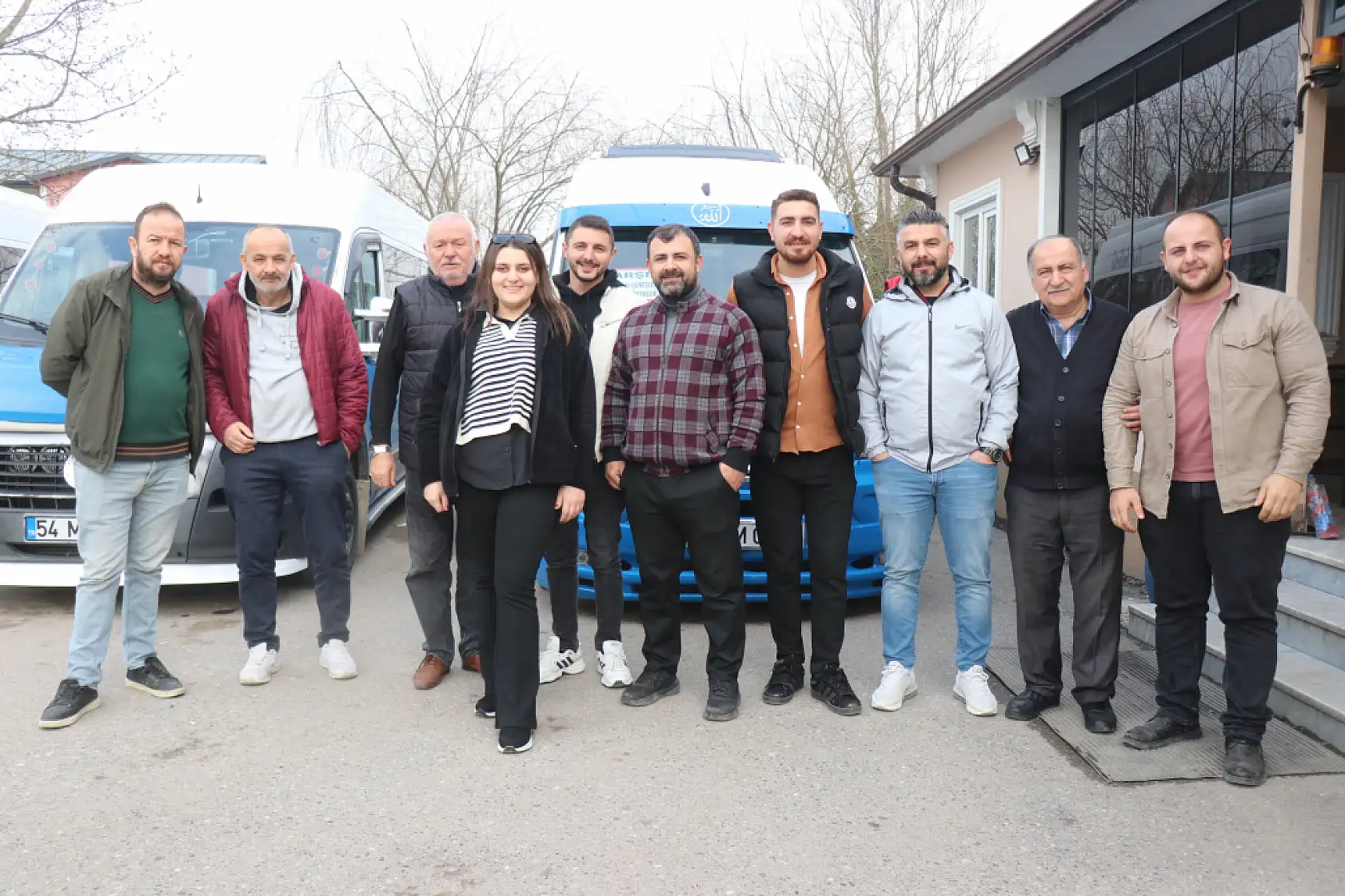 Araba sevgisi 22 yaşındaki kadını önce taksi sonra dolmuş şoförü yaptı