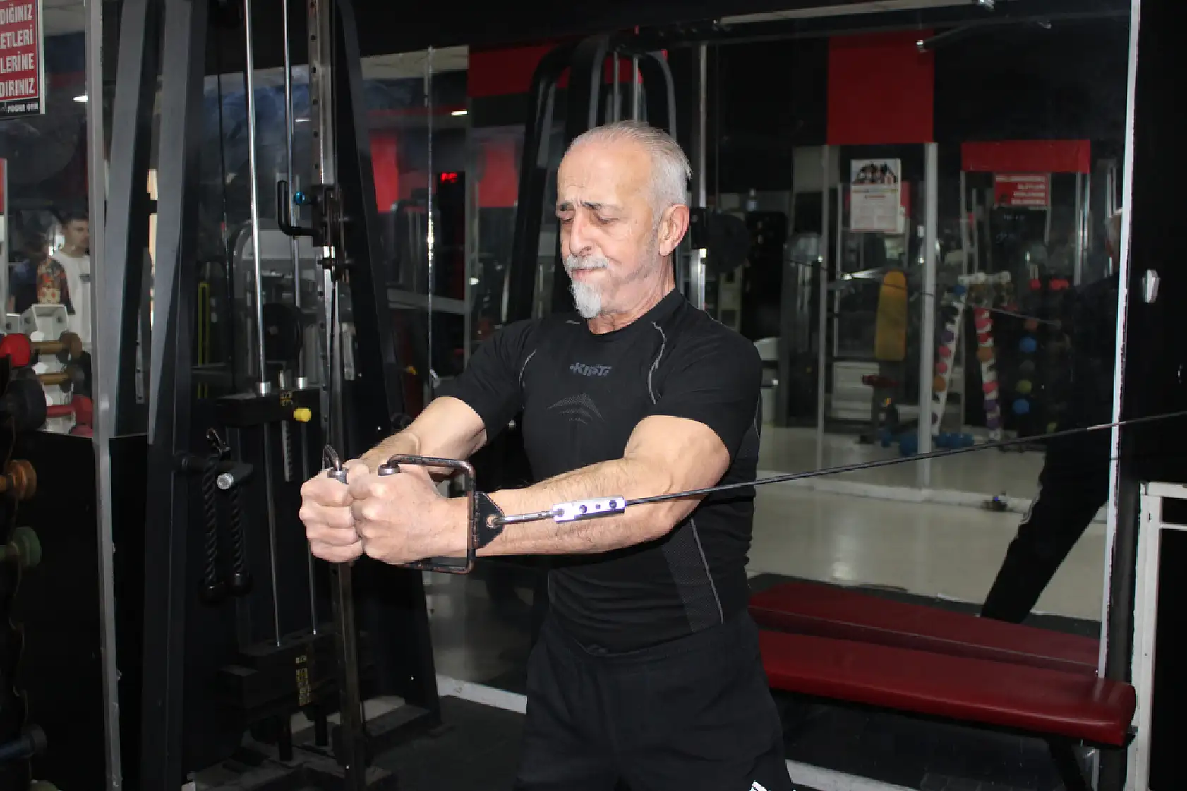 Eşi 'kendini toparla' dedi, Türkiye ve Avrupa şampiyonu oldu