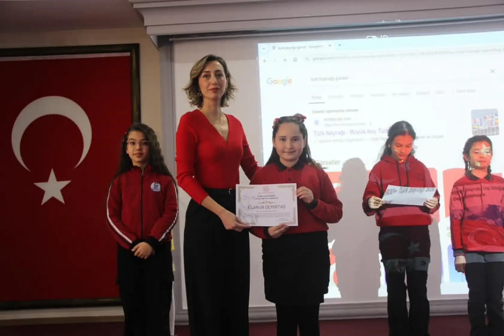 Menteşe'de İstiklal Marşı'nı güzel okuma yarışması düzenlendi