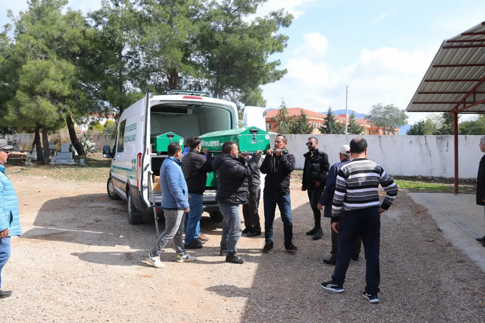 Fethiye'de 20 yıl sonra aydınlatılan cinayetin kurbanı son yolculuğuna uğurlandı