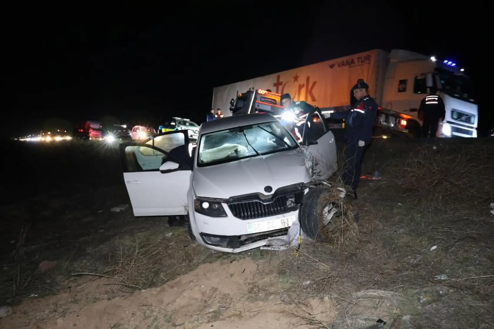 Feci trafik kazası! 1 ölü, 2 yaralı
