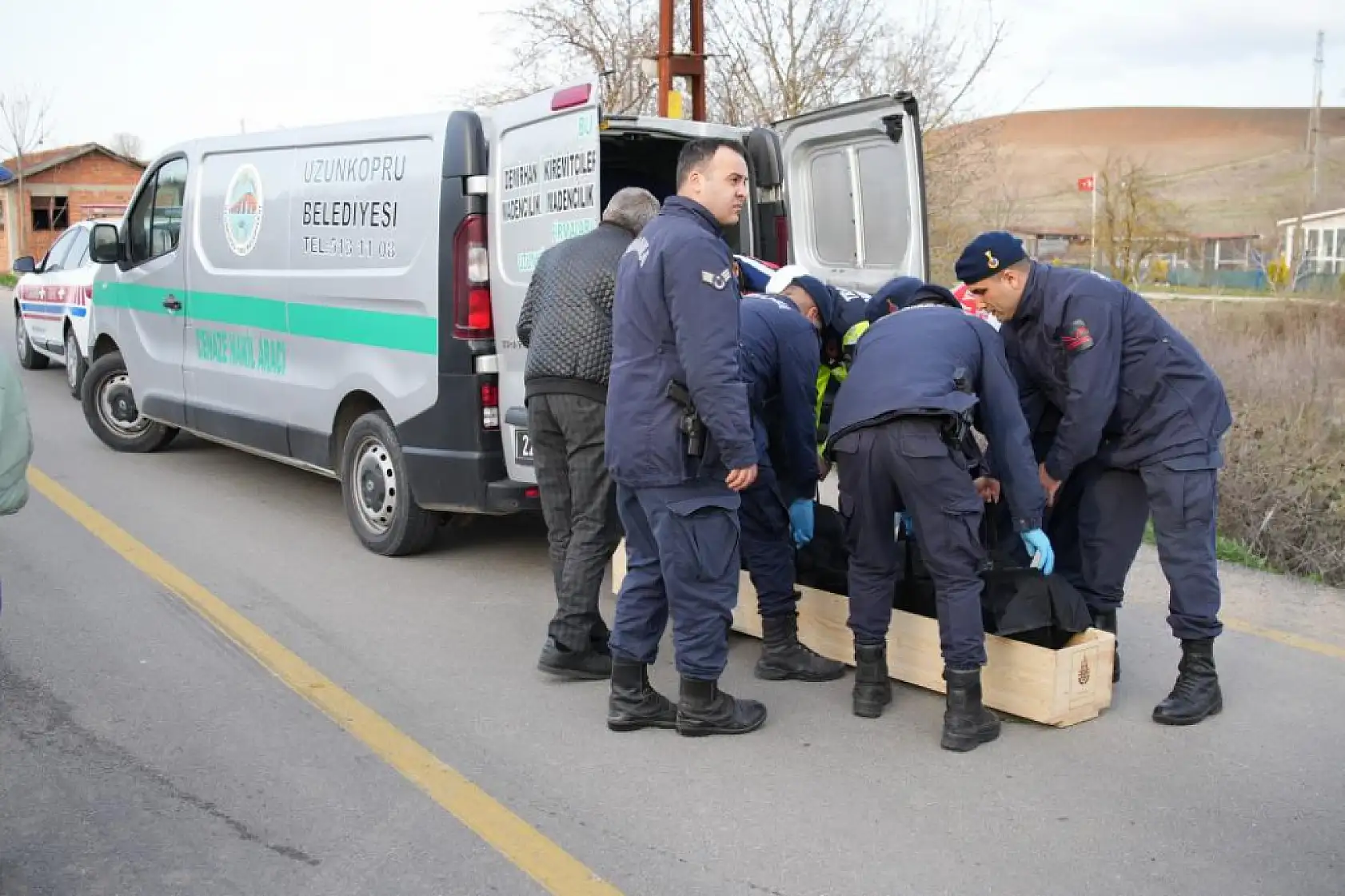 Traktörün altında kalan çiftçi hayatını kaybetti