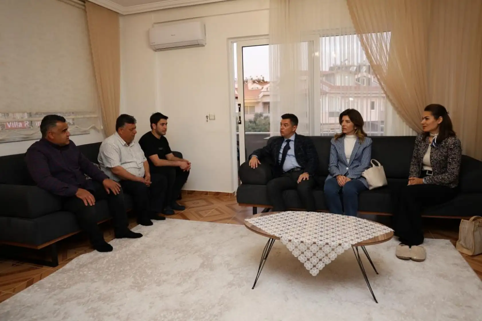 Başkan Ünlü, iftar yemeği davetini kırmadı