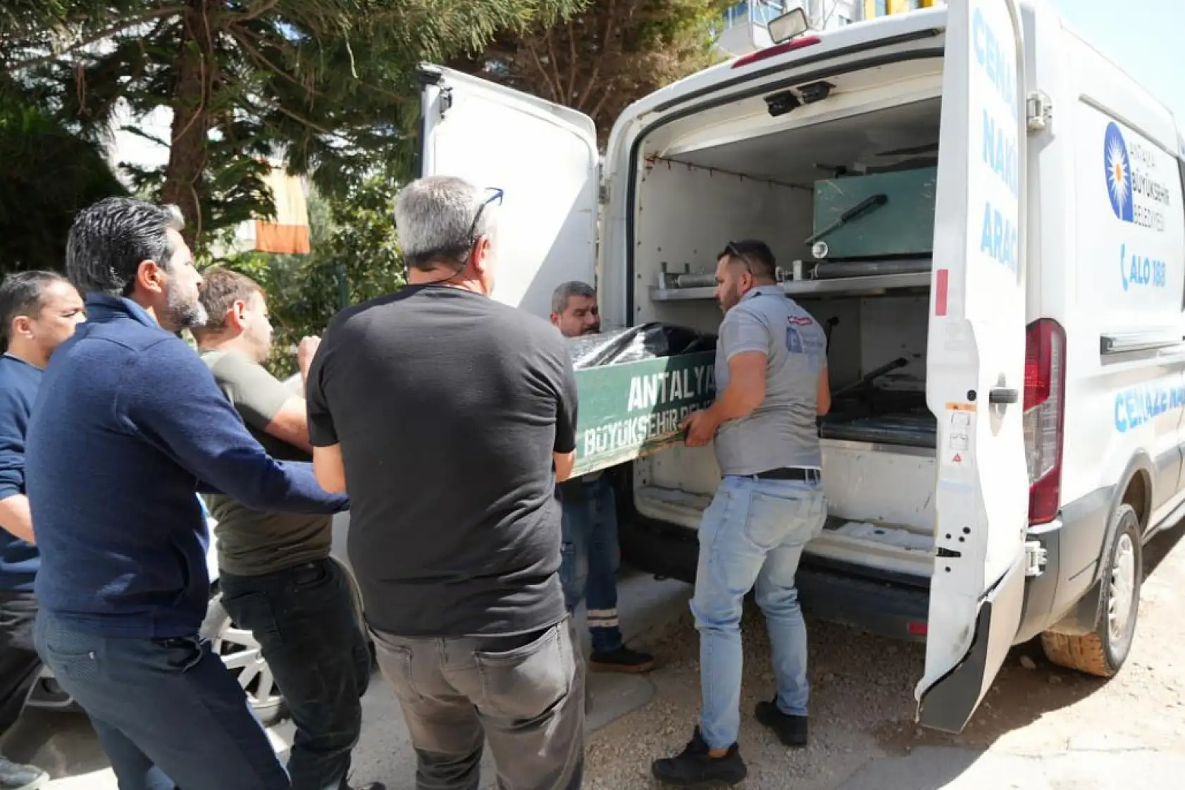 Kan donduran cinayet! Uyuşturucu bağımlısı genç babasını öldürdü