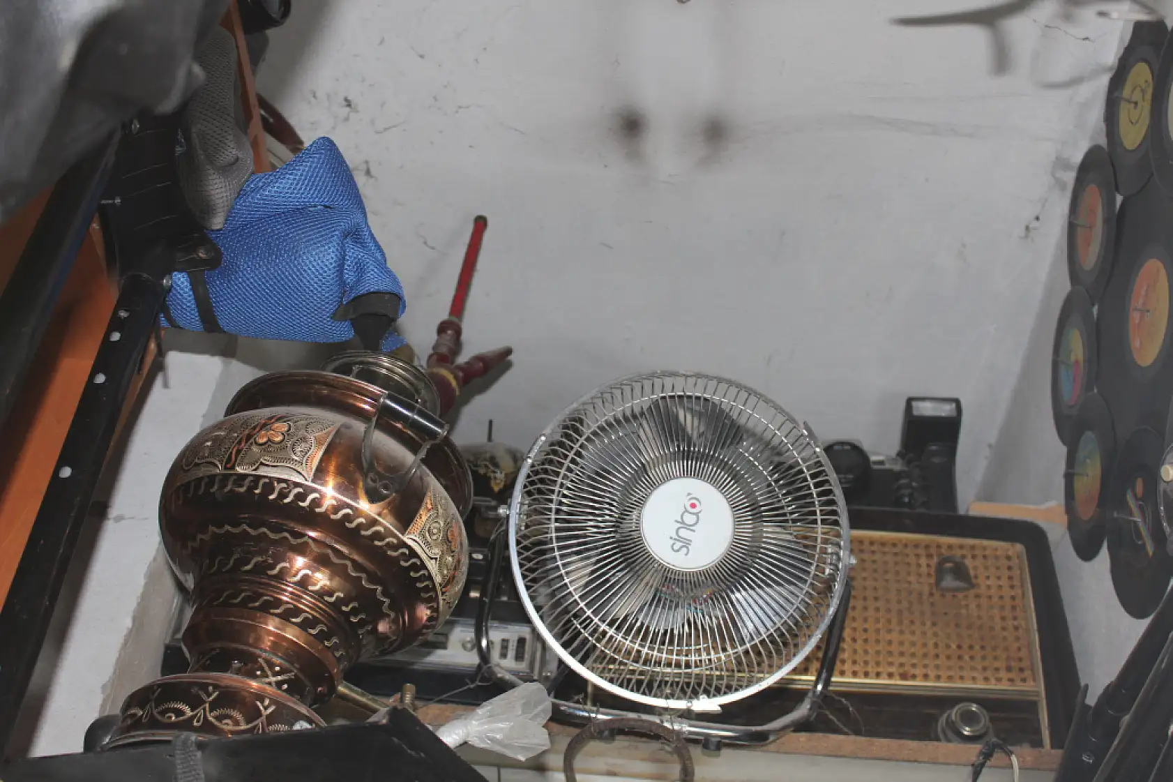 3 metrekarelik dükkana bir ömür sığdırdı