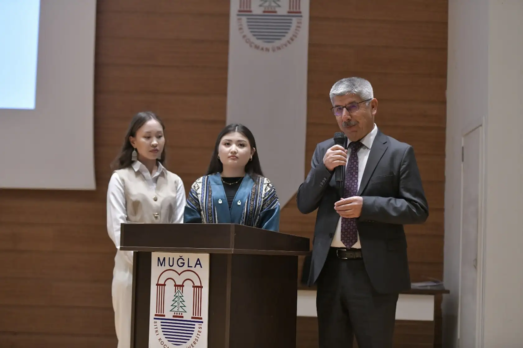 MSKÜ'de Nevruz Bayramı coşkusu