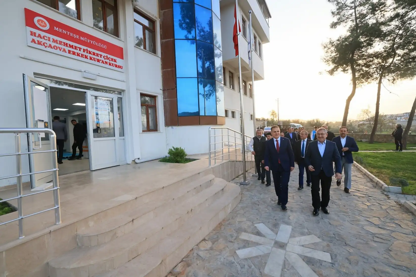 Vali Akbıyık, Kur'an Kursu'nda öğrencilerle iftar programında buluştu