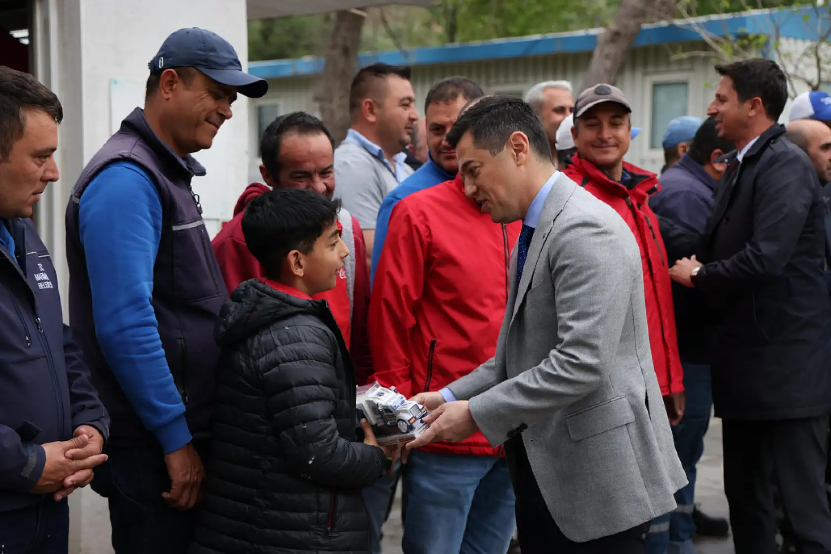 Başkan Ünlü, personelle bayramlaştı