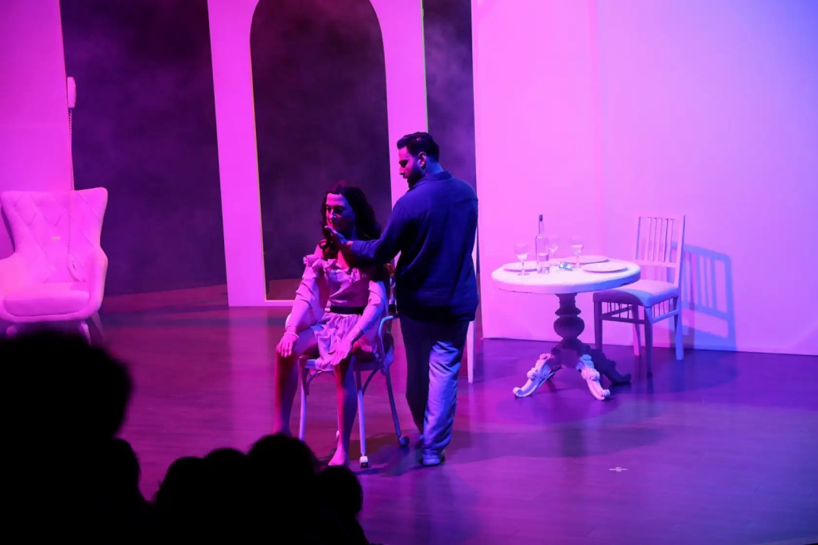 Bodrum'da Çiçu, izleyicisiyle buluştu