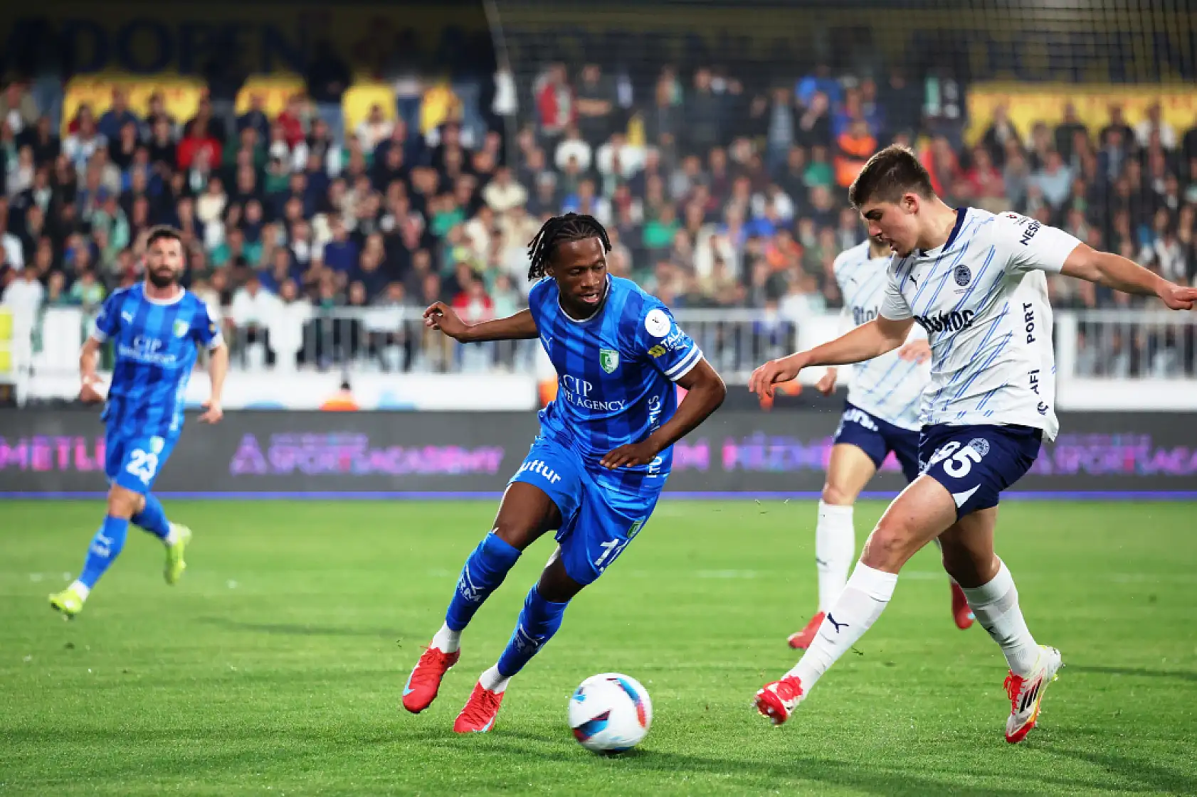 Trendyol Süper Lig: Bodrum FK: 2 - Fenerbahçe: 4 (Maç sonucu)