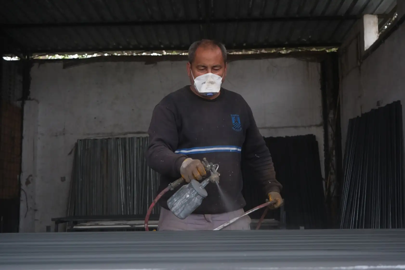 Belediye atölyelerinde plaj hazırlıkları sürüyor