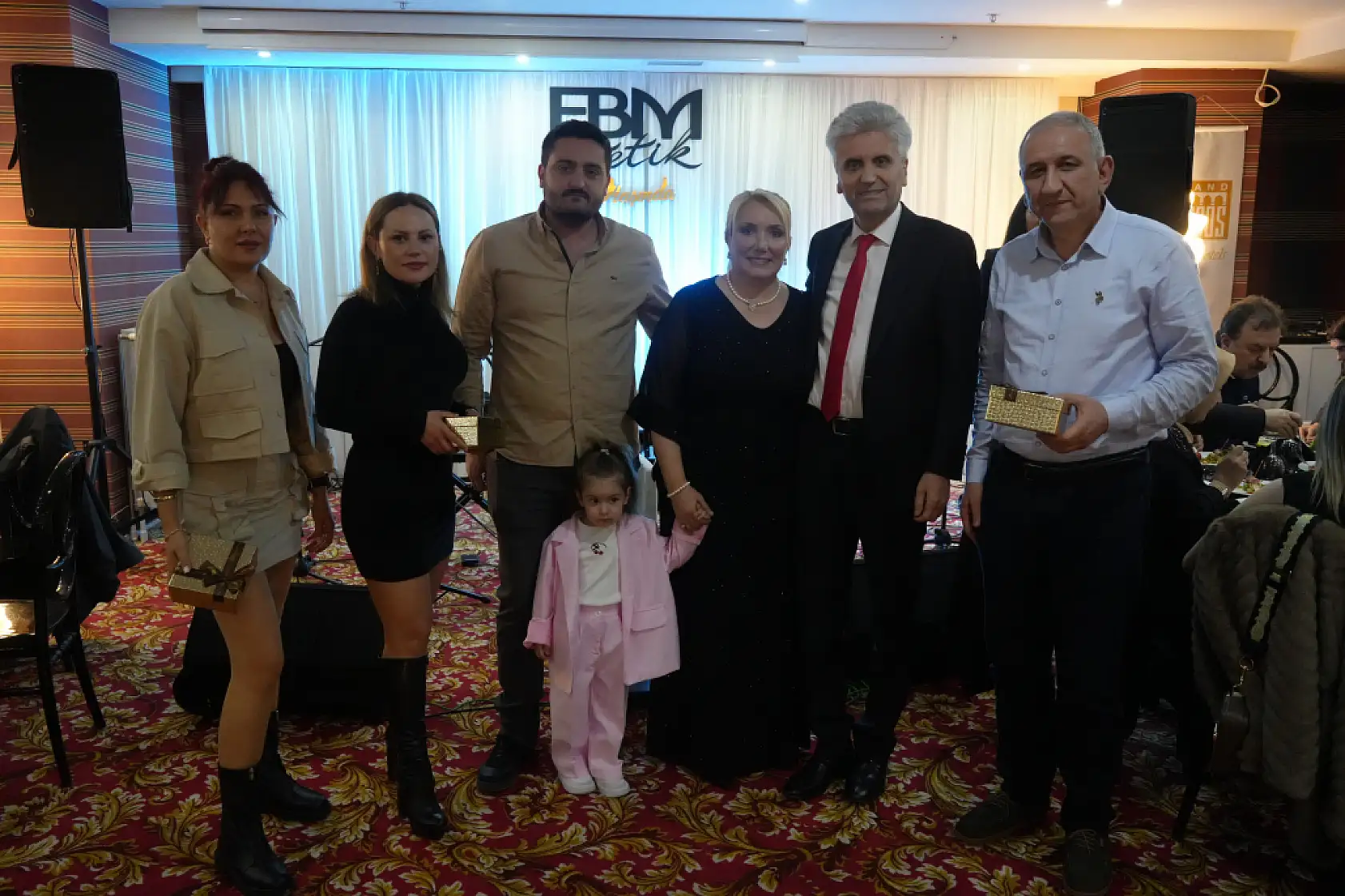 83 yaşındaki Bedia Akartürk: 'Halkıma daha güzel görünmek için ameliyat oldum'