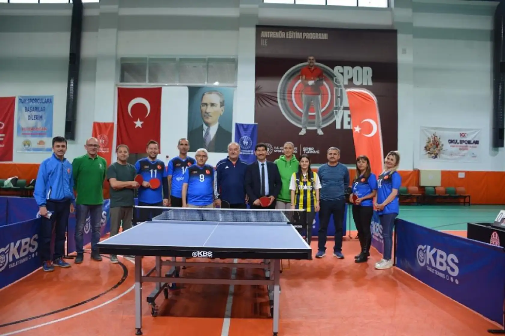 Köyceğiz'de okul yöneticileri sporda buluştu