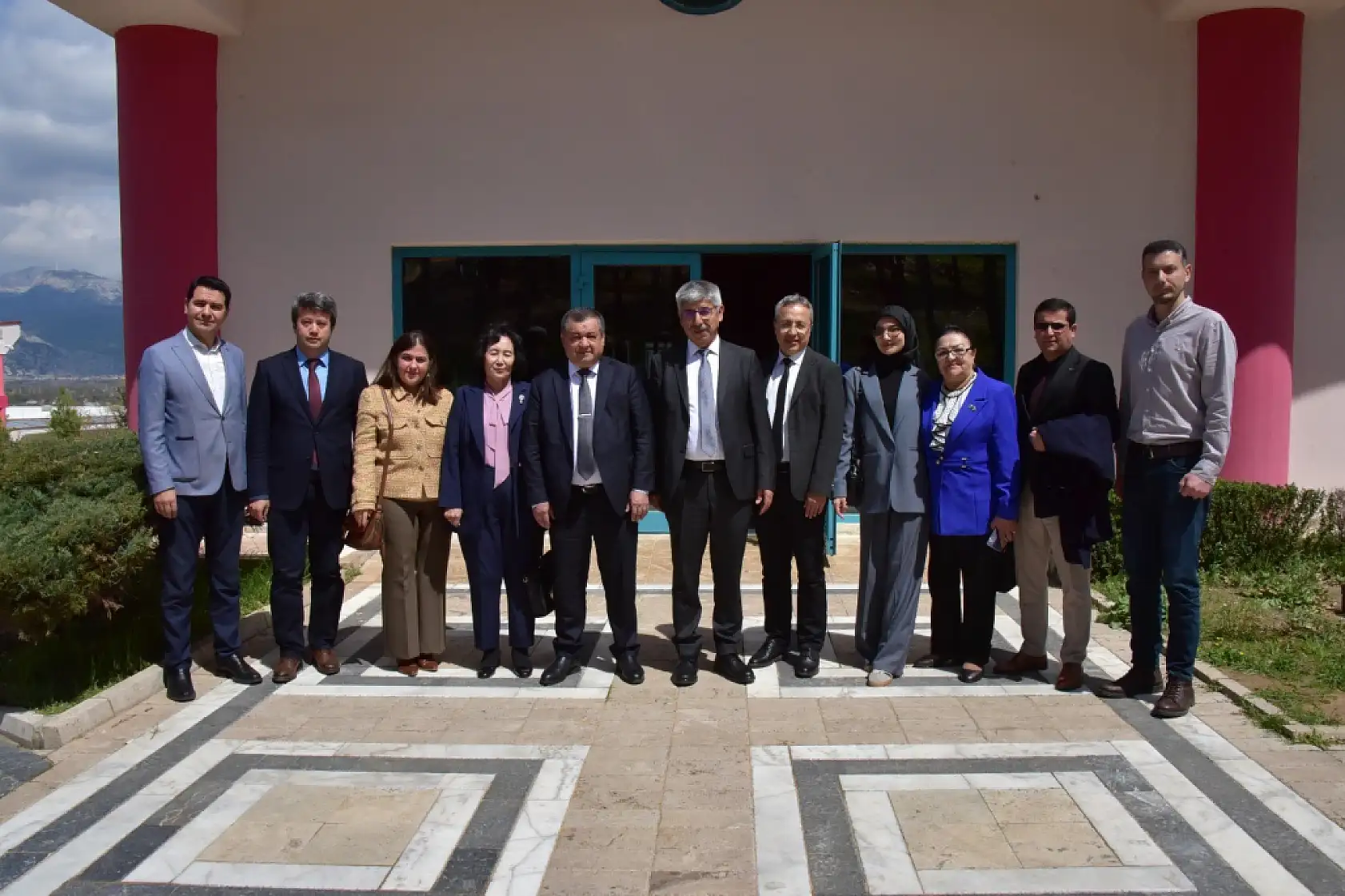 MSKÜ ile Özbekistan Ulusal Üniversitesi arasında akademik iş birliği protokolü